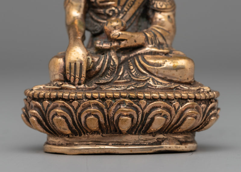 Shakyamuni Buddha Sculpture in Gold-Plated Copper | Ideal for Meditation & Home Altar