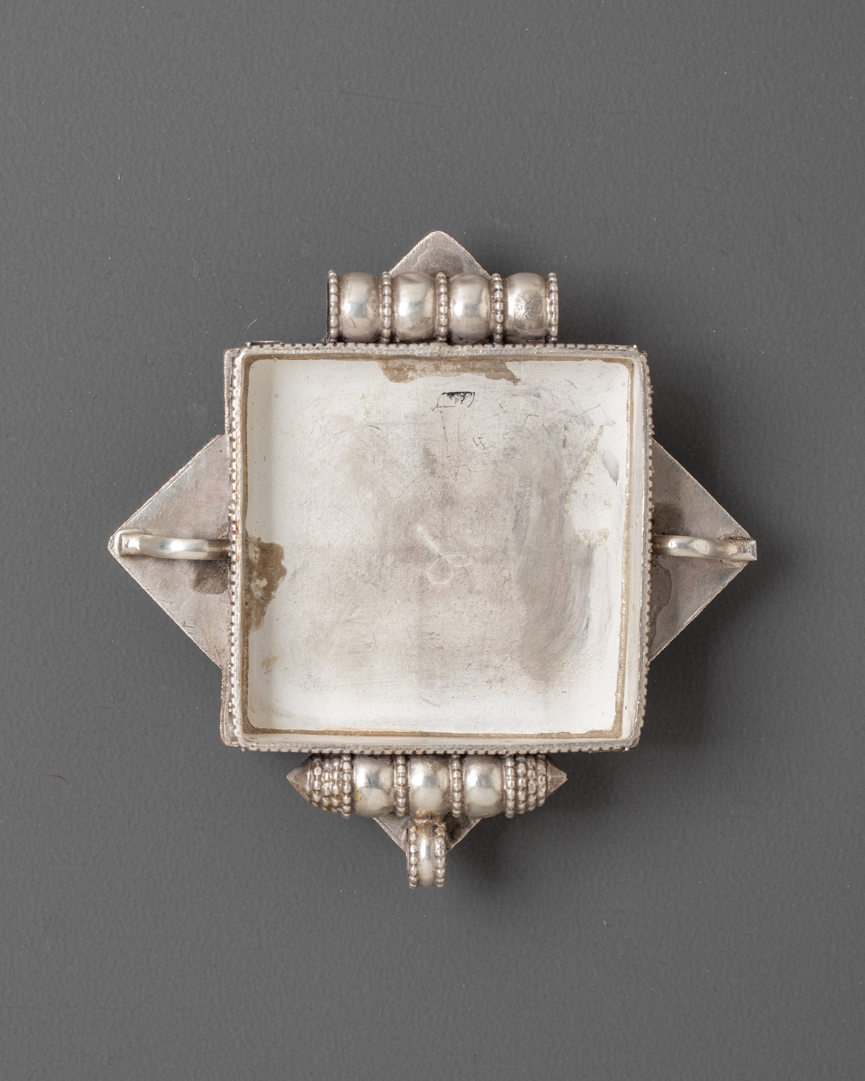 Endless Knot Ghau Box Locket | Symbol of Wisdom