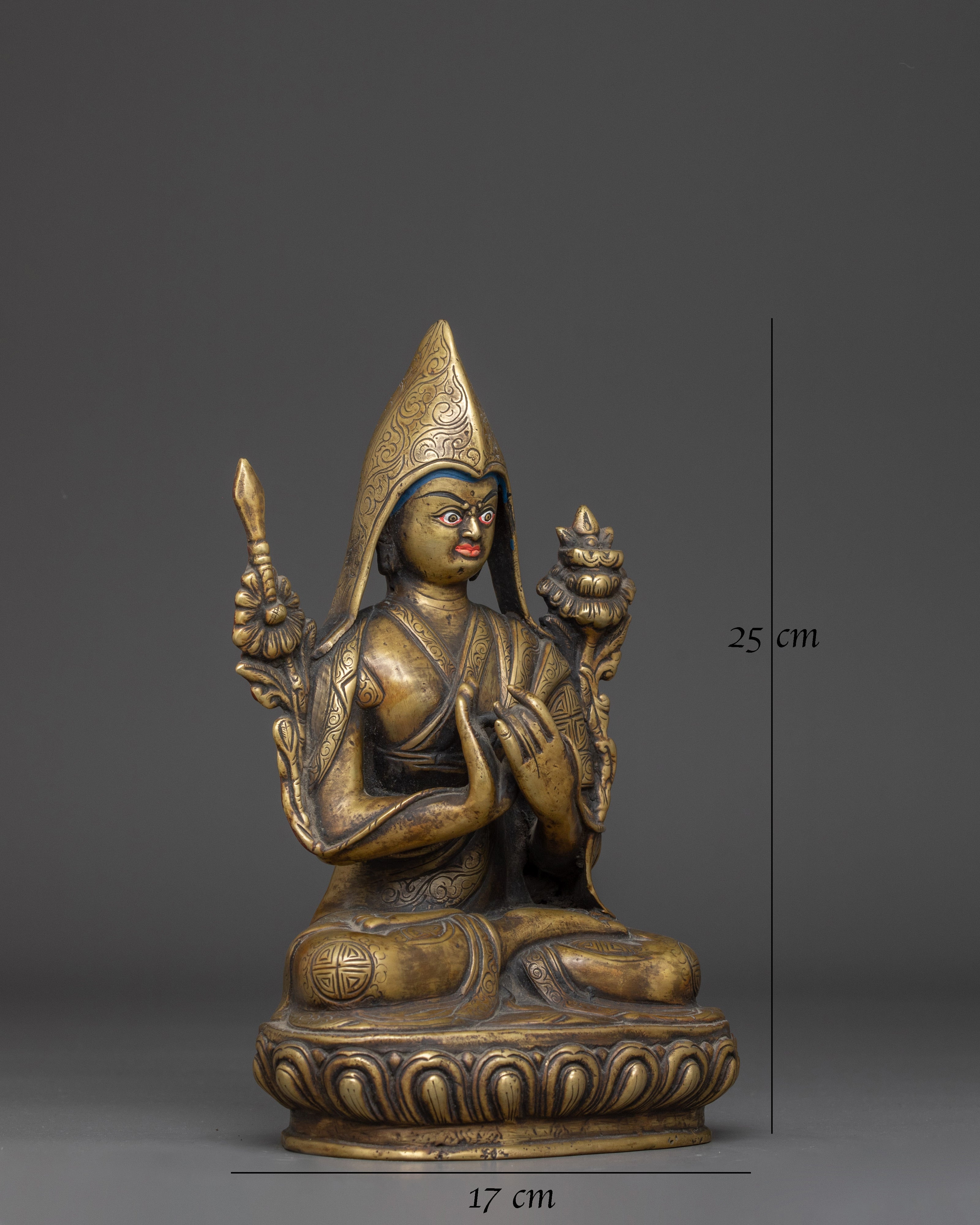 buddhist-master-tshongkhapa-statue