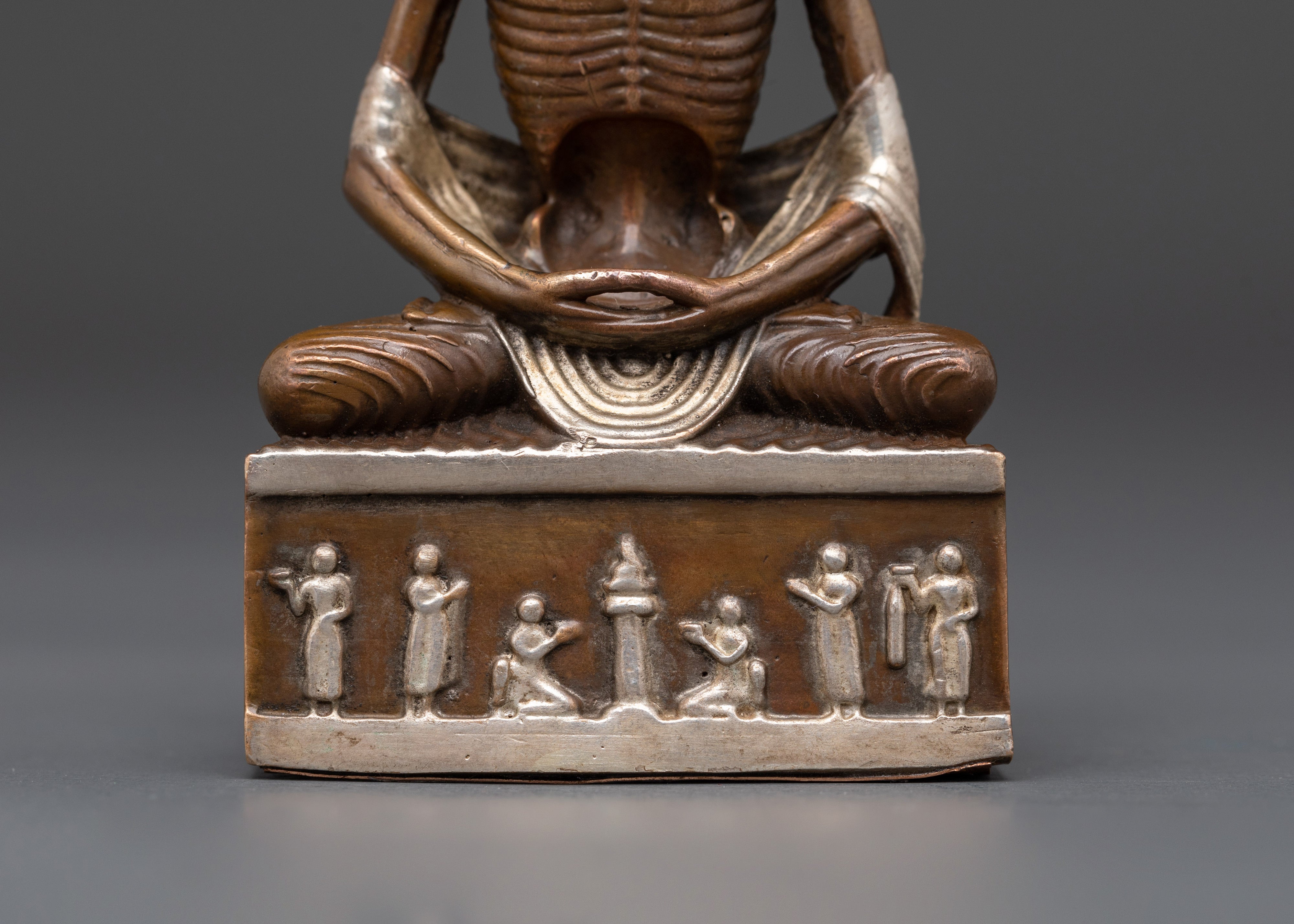 Fasting Oxidized Copper Shakyamuni Buddha Statue | for Meditation and Spiritual Harmony