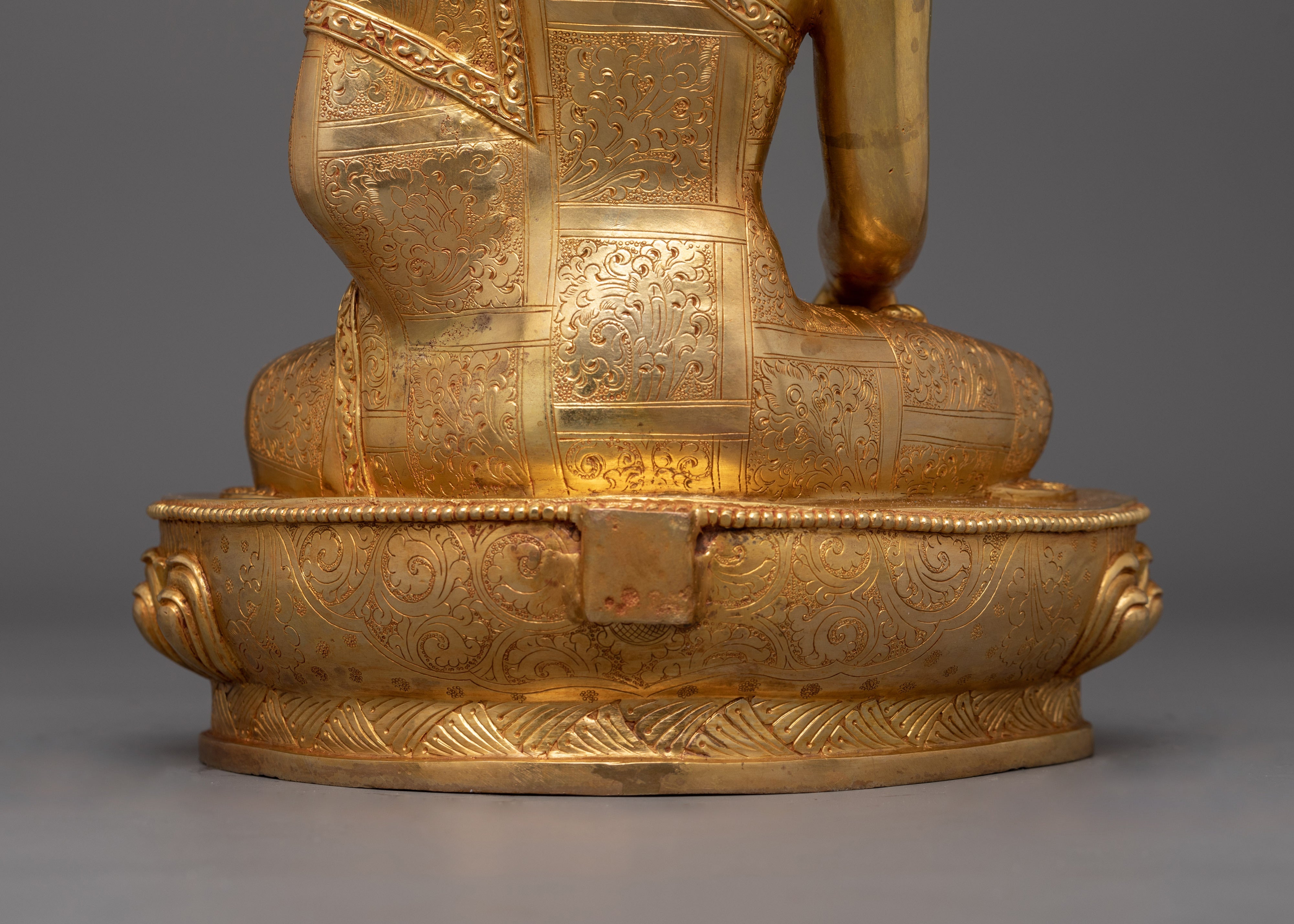 Shakyamuni Buddha Statue Mindfulness Decor | Tibetan Buddhism Artwork