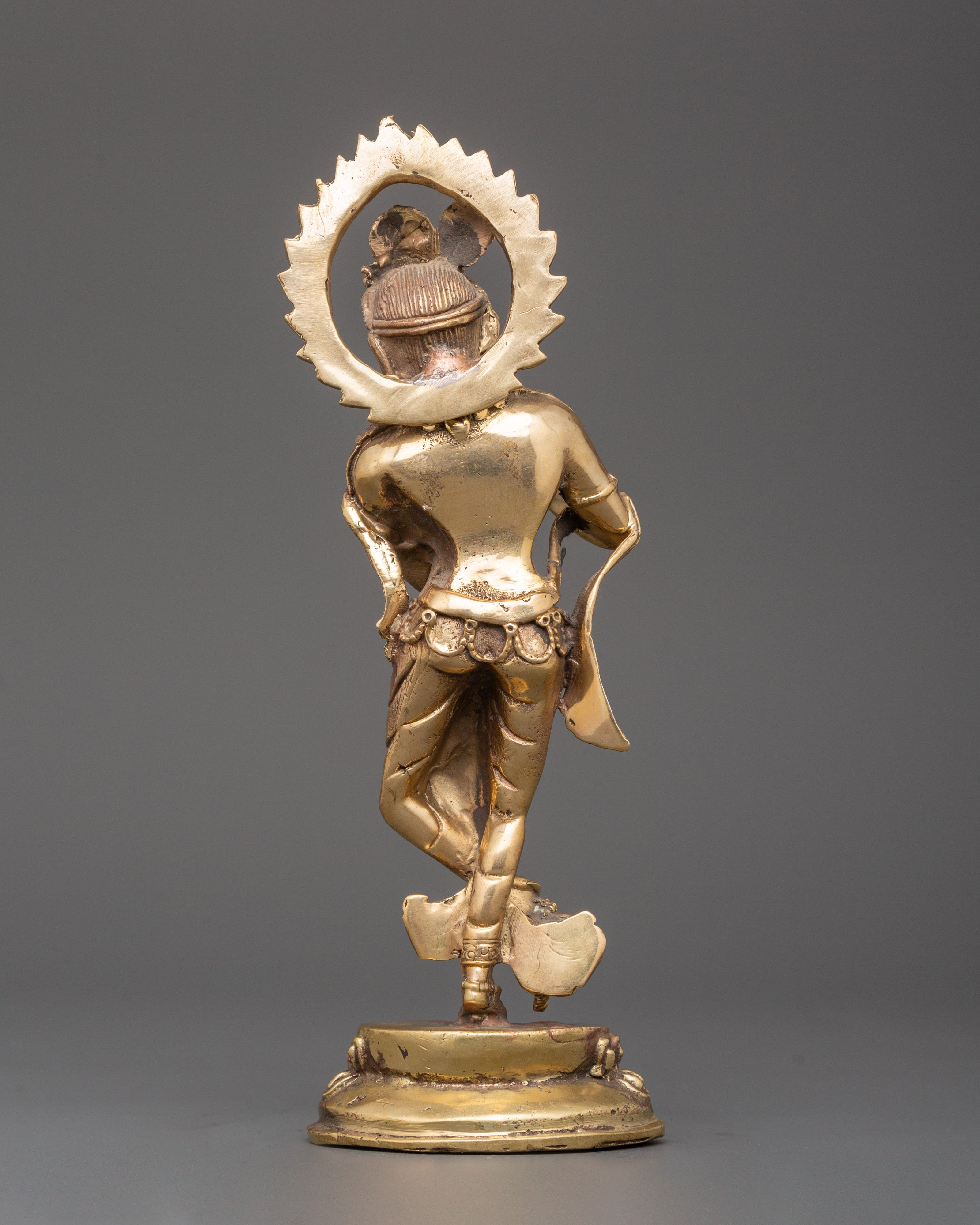 Krishna Traditional Statue | Divine Hindu God of Compassion and Music