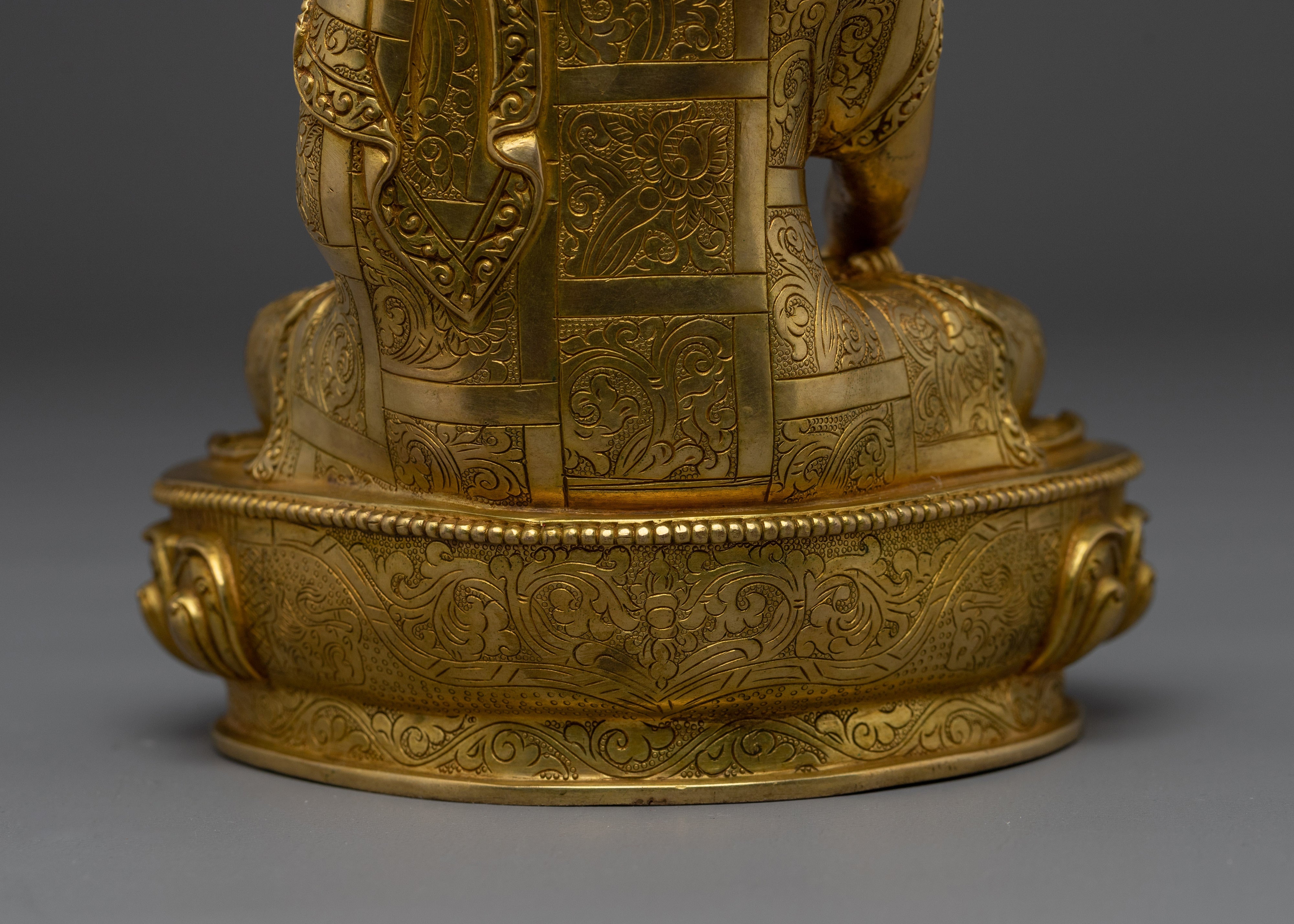 Shakyamuni Buddha Golden Decor Statue | Gautama Buddha Artwork