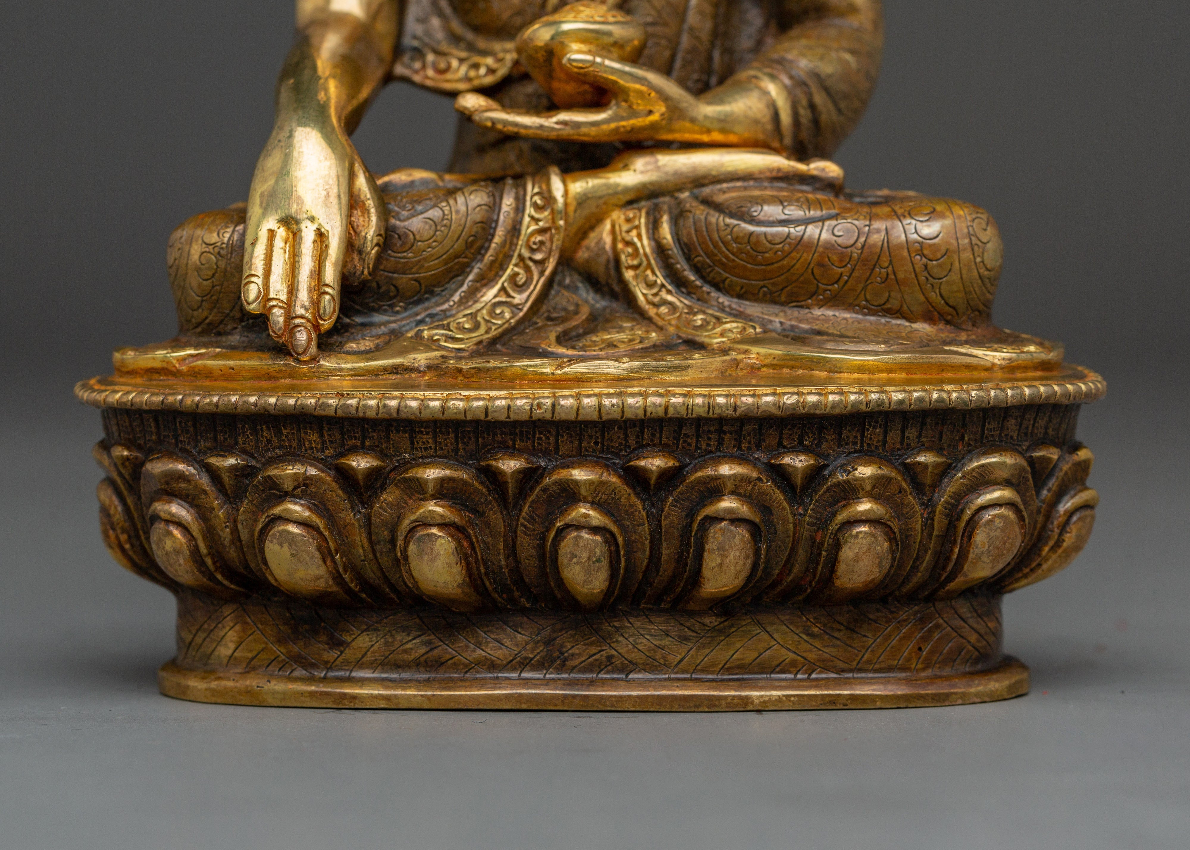 Tranquil Gautama Buddha Artwork | The Founder of Buddhism