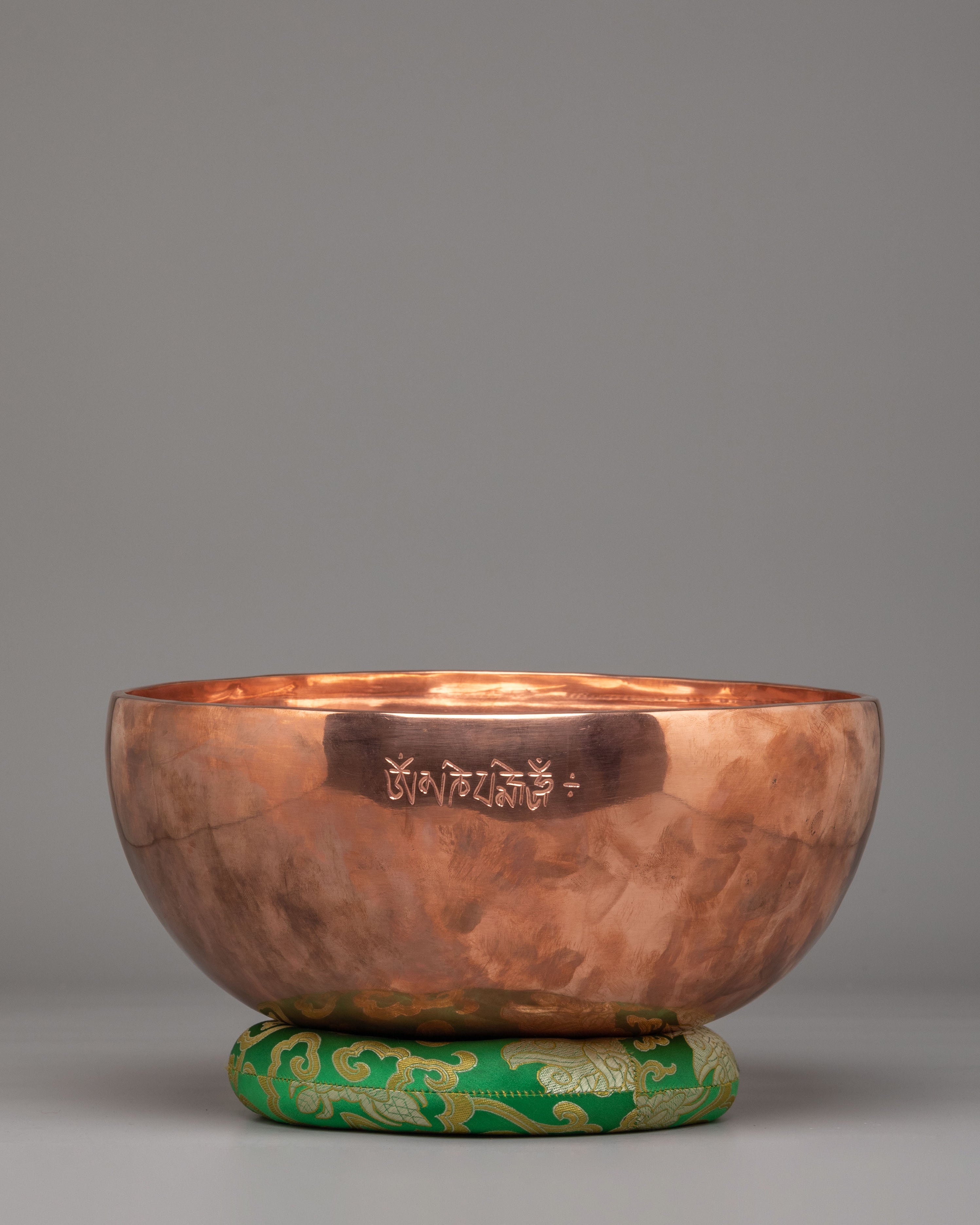 Handcrafted Singing Bowl Set | Tibetan Meditation Sound Healing
