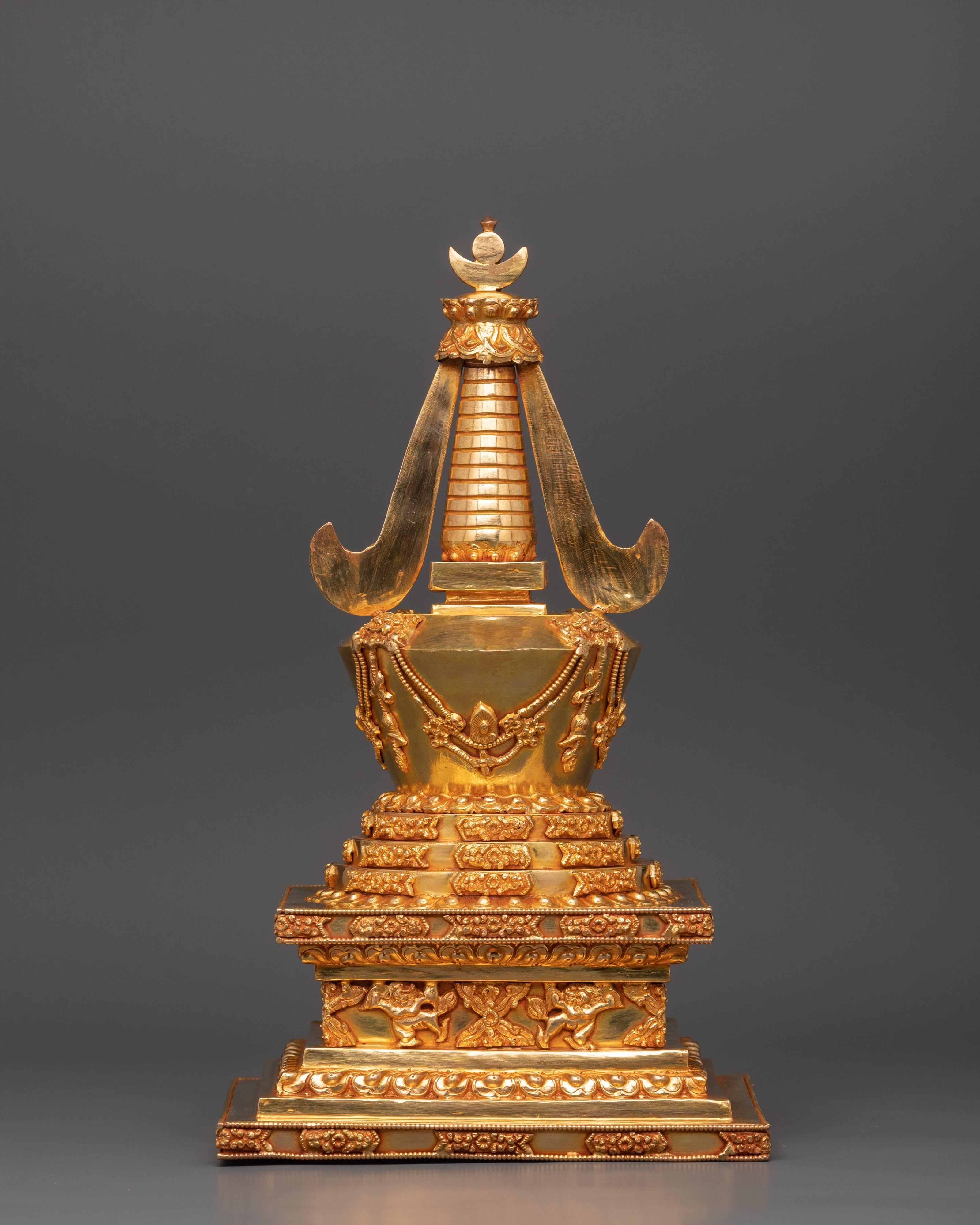 Beautiful Gold Plated Tibetan Stupa | Religious Buddhist Temple