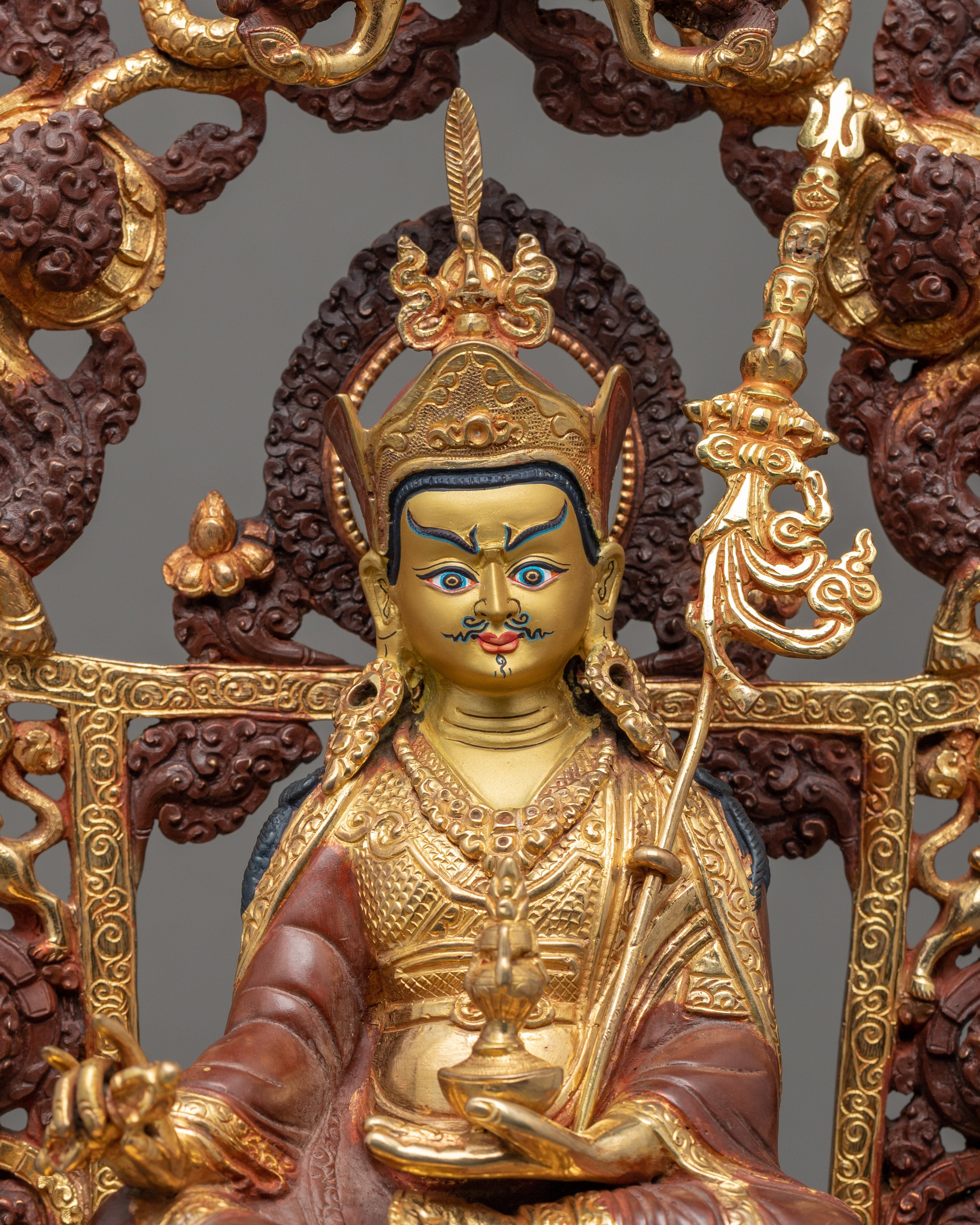 Sculpture of Guru Rinpoche | Rare Throne Artwork