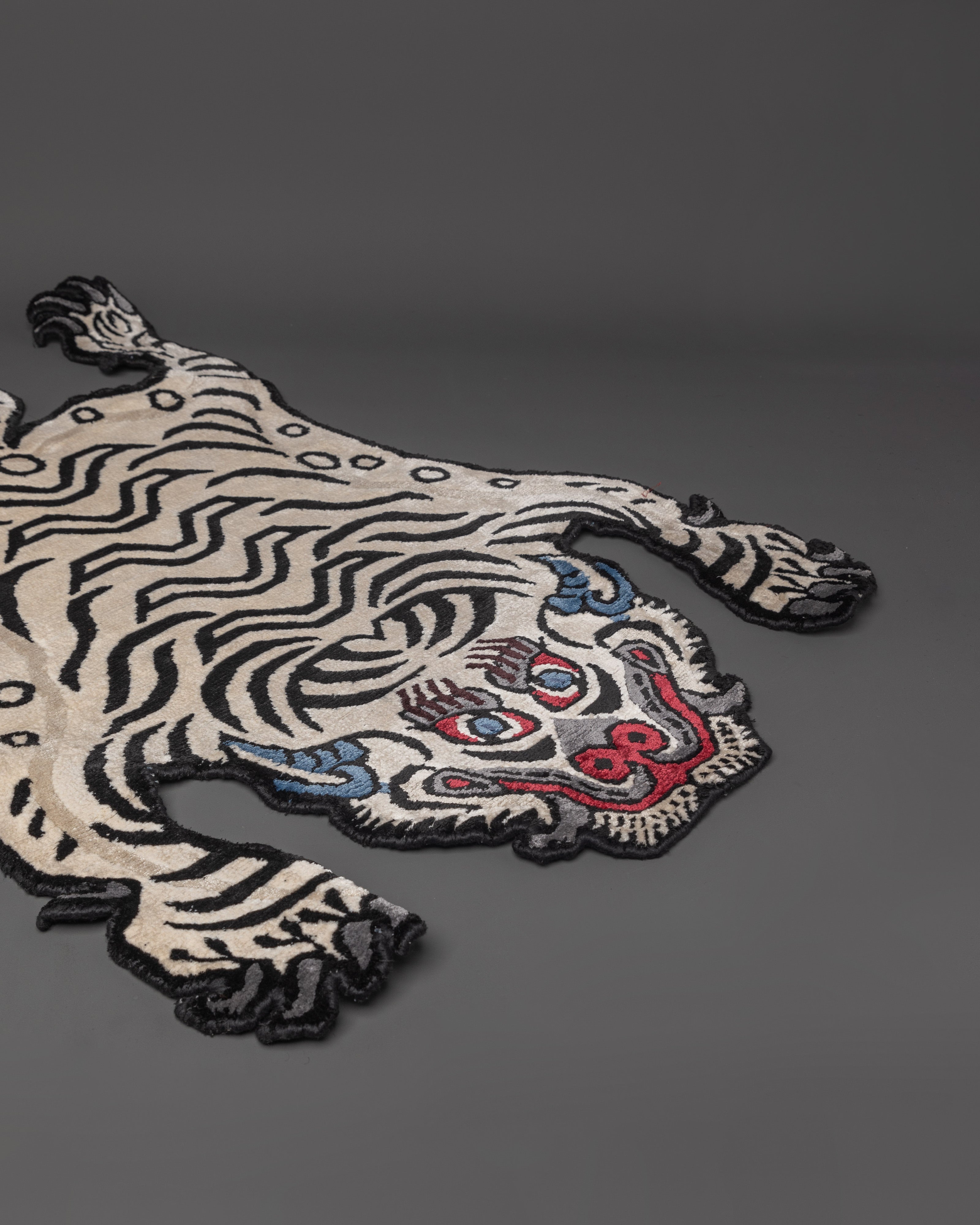 Hand Knotted White Tiger Rug | Stylish Home Decor