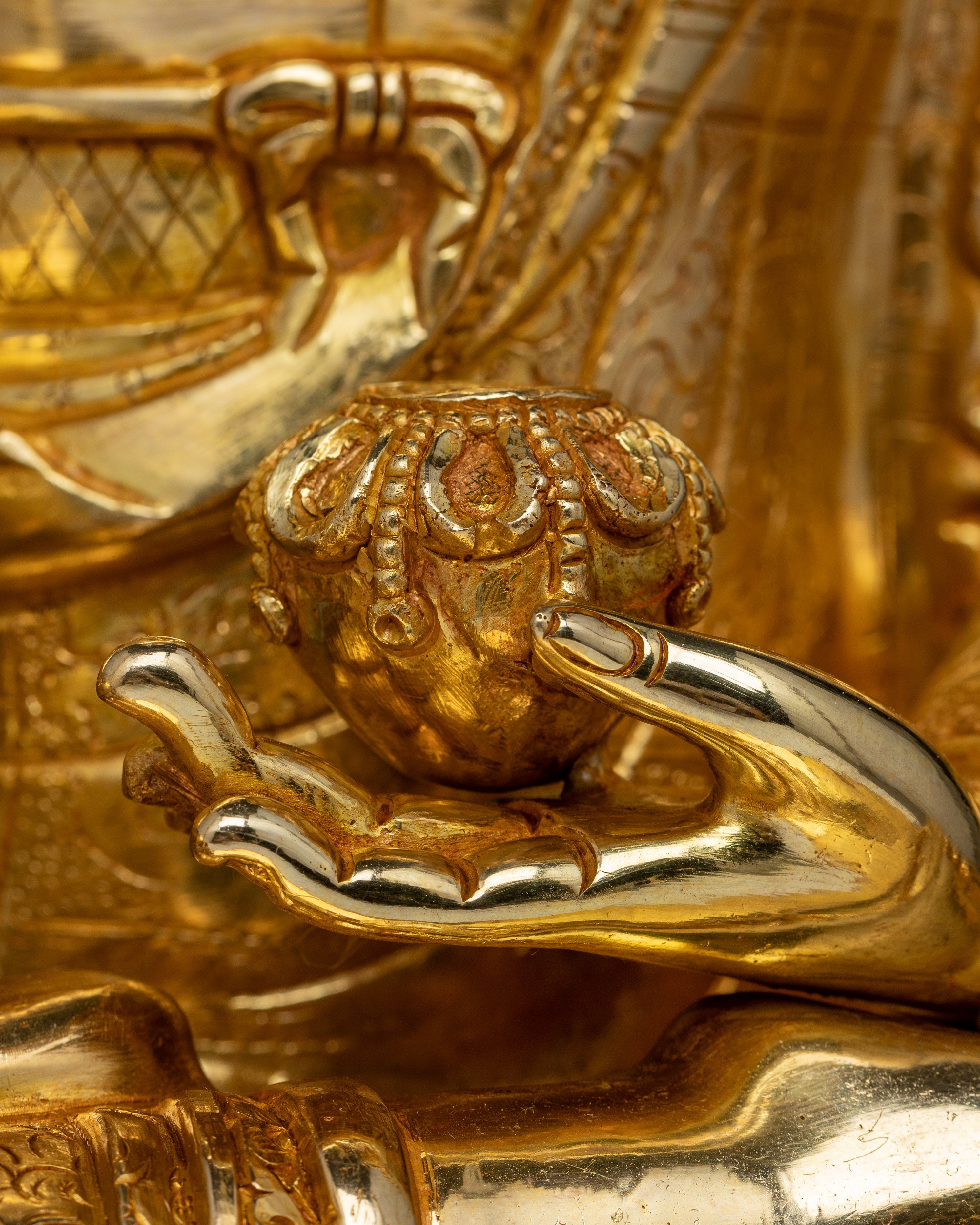 Siddhartha Shakyamuni Buddha Statue | A Beacon of Enlightenment