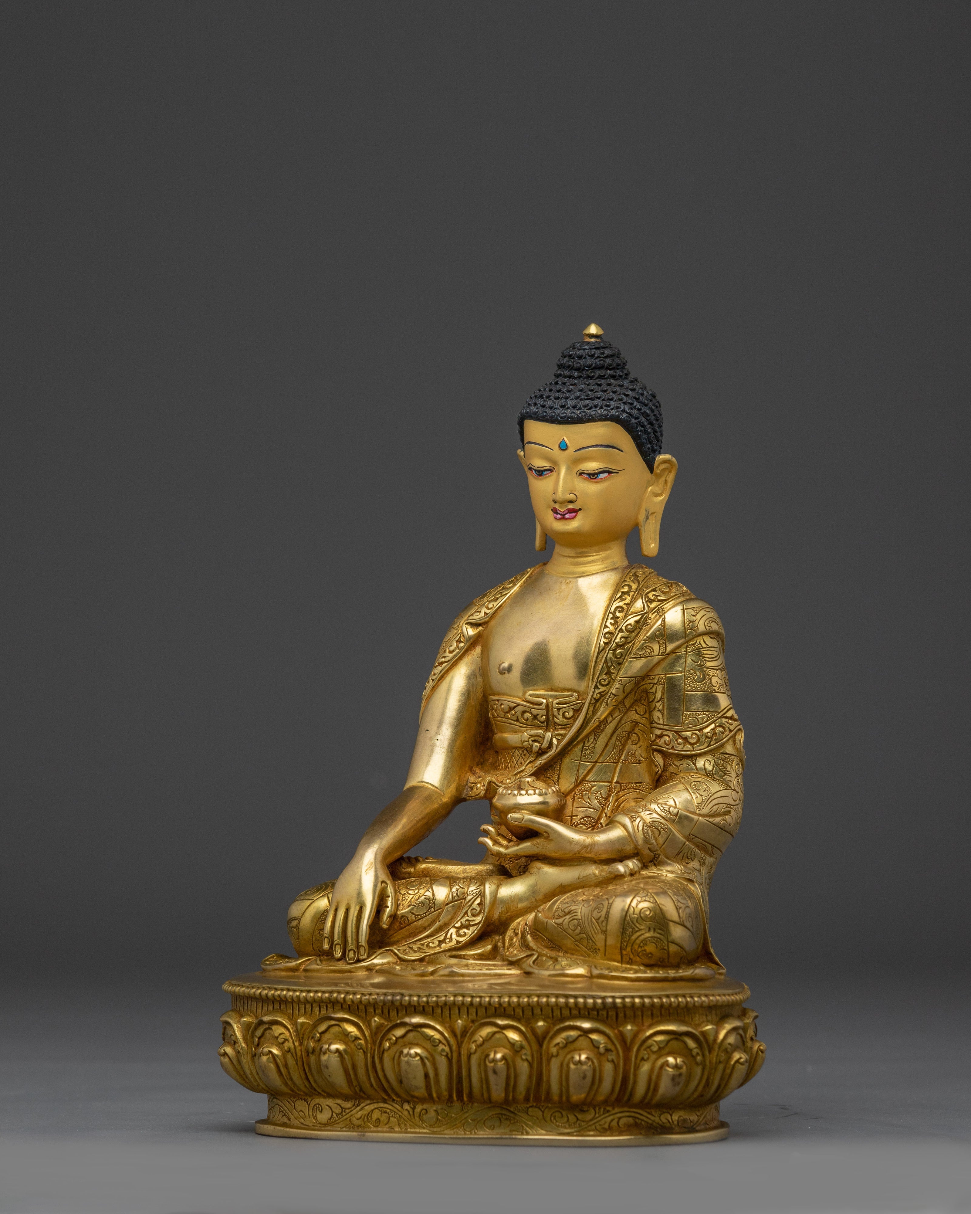 Shakyamuni Buddha Golden Decor Statue | Gautama Buddha Artwork
