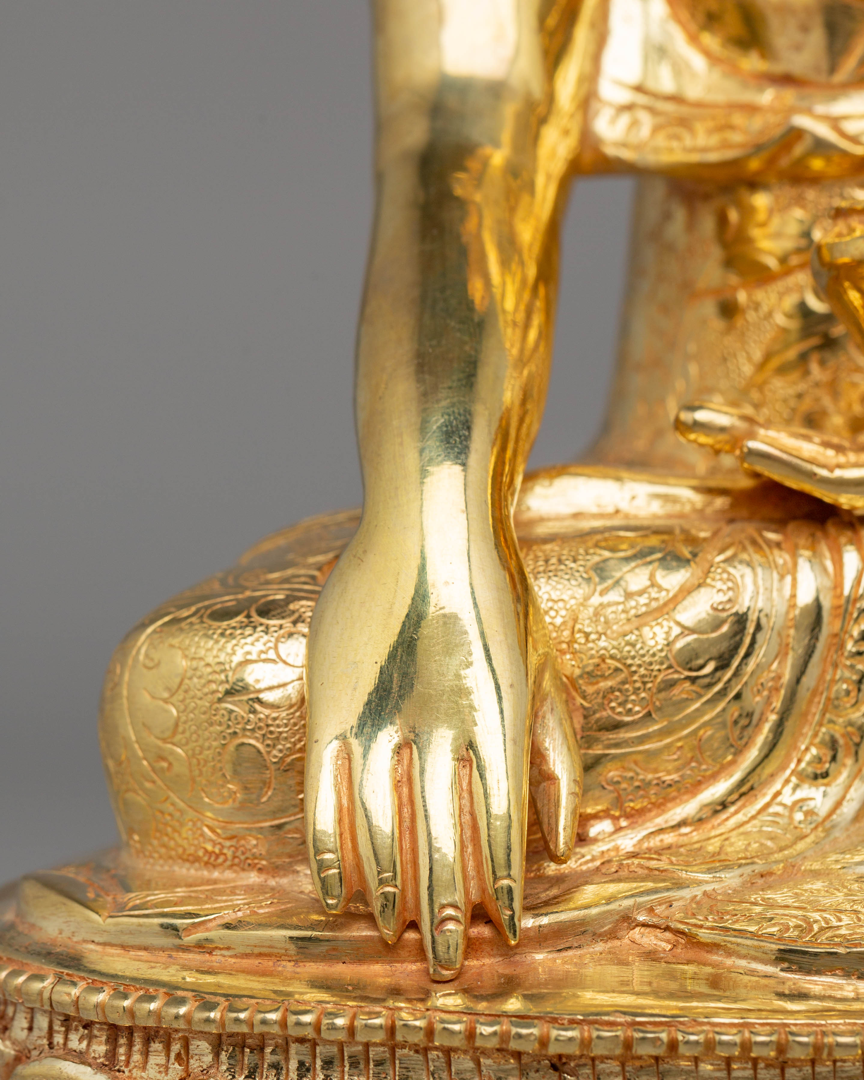 Handmade Golden Shakyamuni Buddha Statue