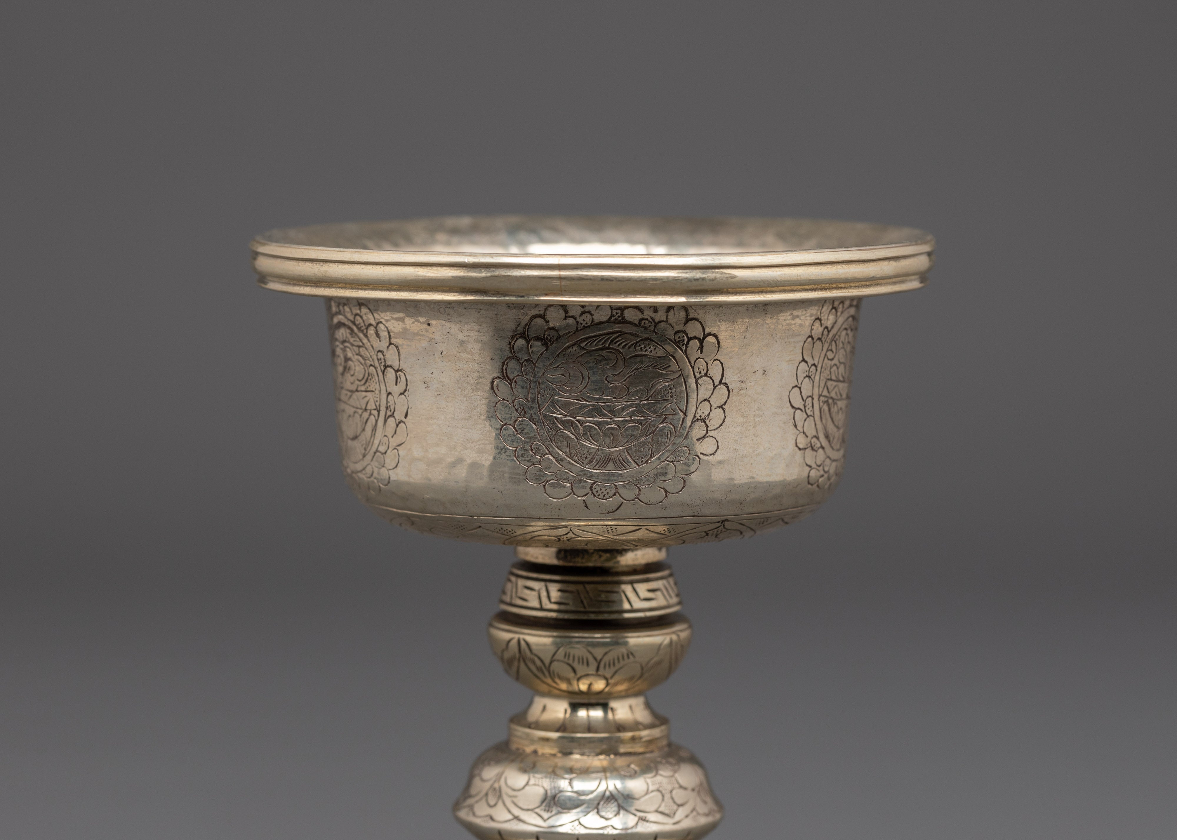 White Metal Butter Lamp | Peaceful Illumination