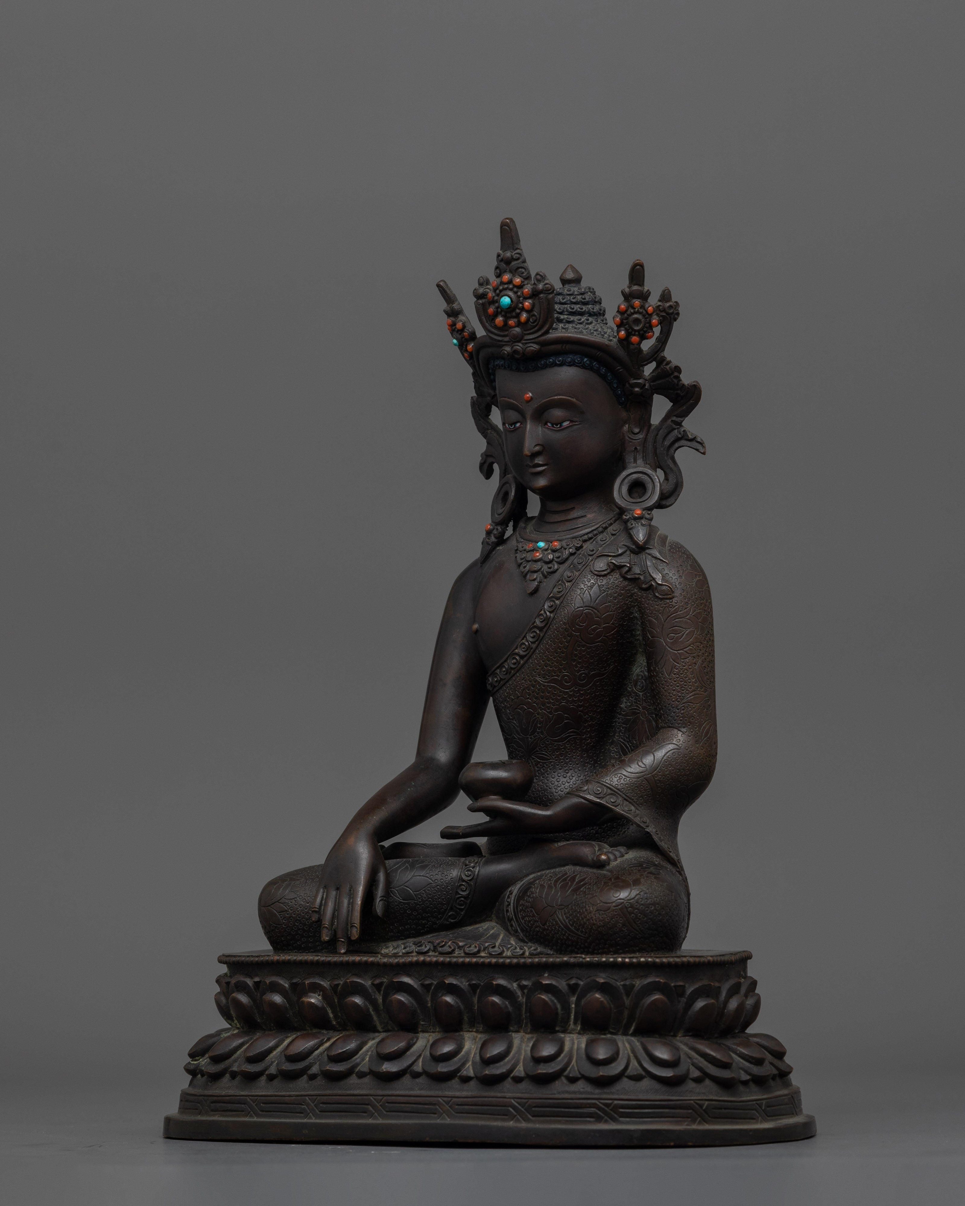 Buddhist Mindfulness Shakyamuni Statue | Symbol of Calm and Reflection