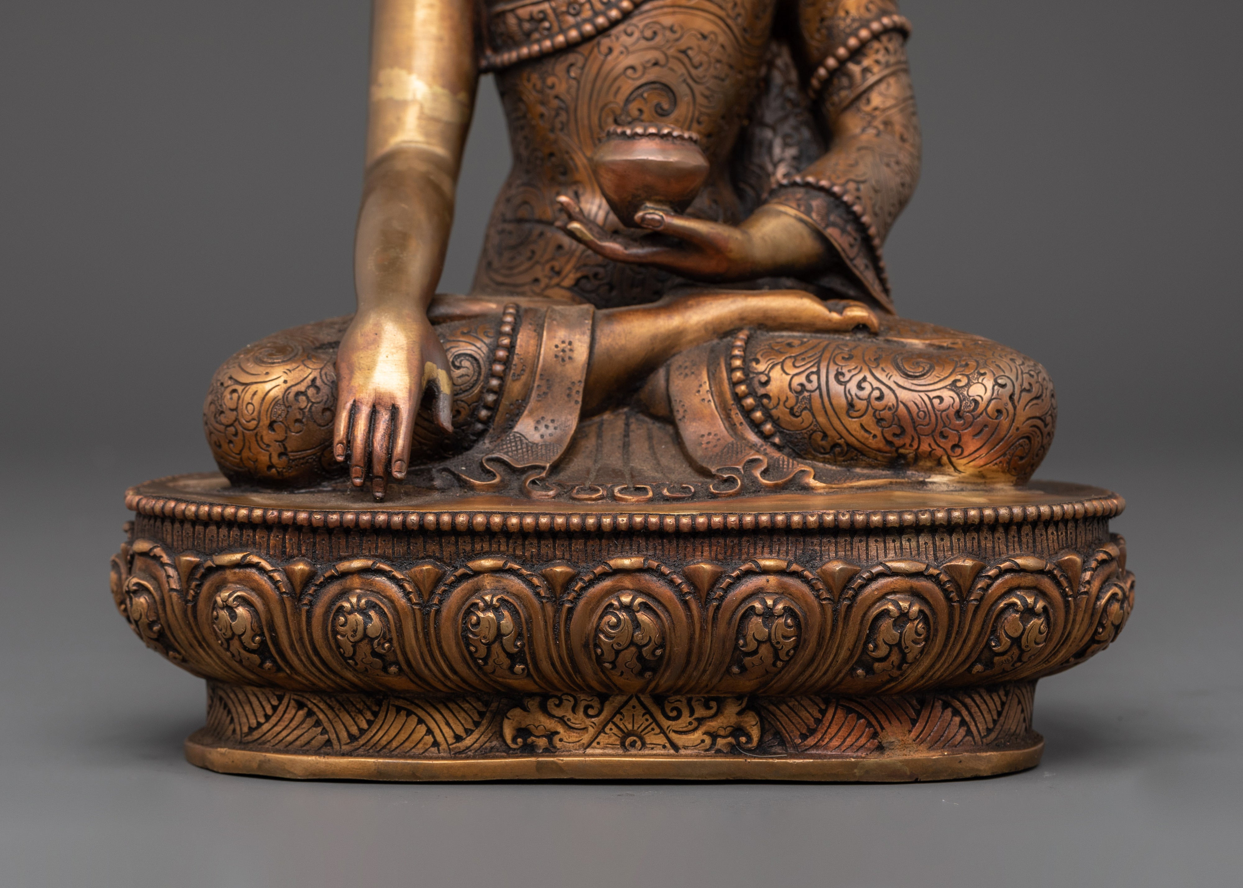 Traditional Gautama Buddha Statue | The Sage of Shakyas