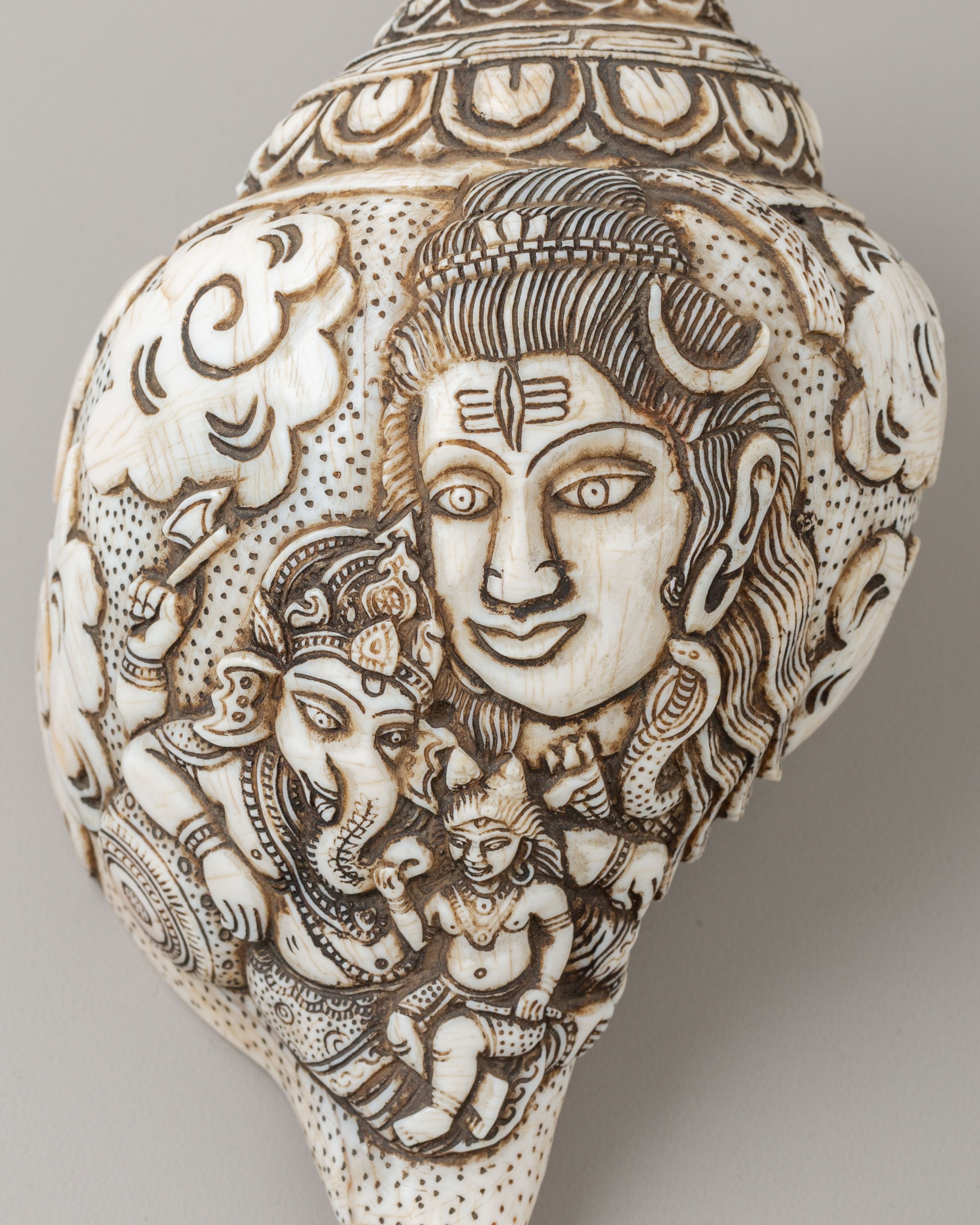 Shiva Family Carved Conch | Hand Carved Lord Shiva Family Artwork