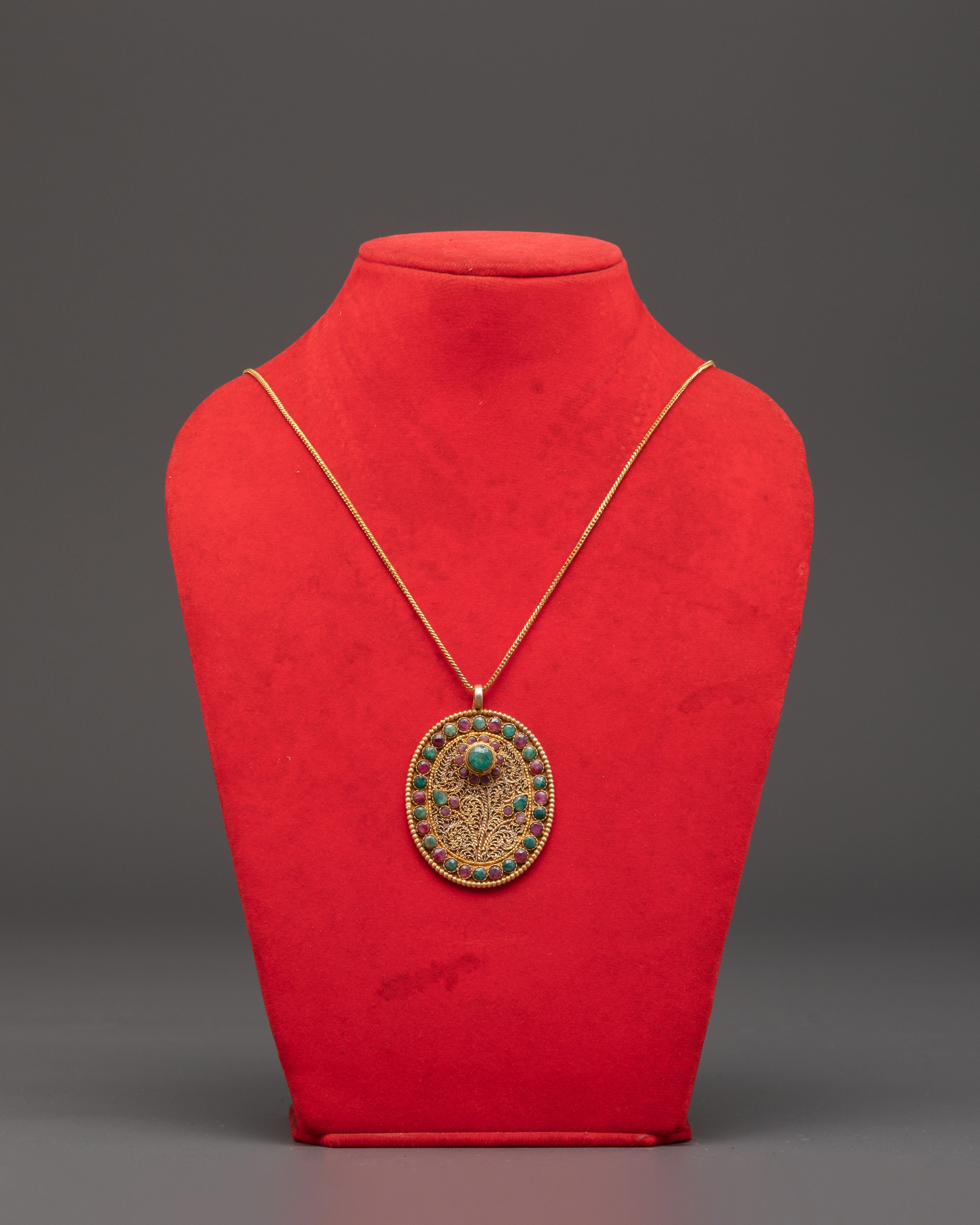 Panna Stone Locket for Accessory