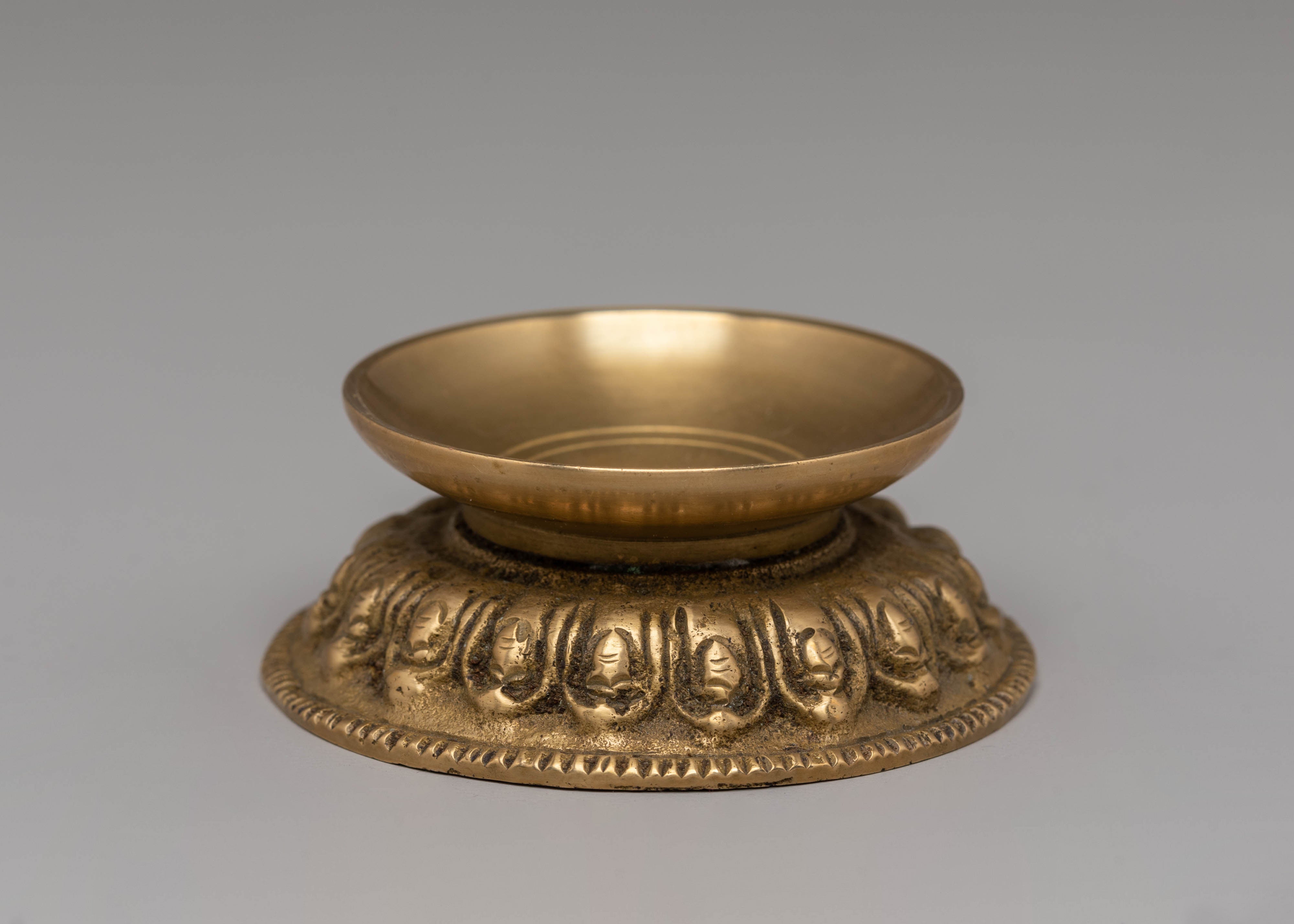 Oil Lamp for Altar Decor | Brass Lamp for Rituals