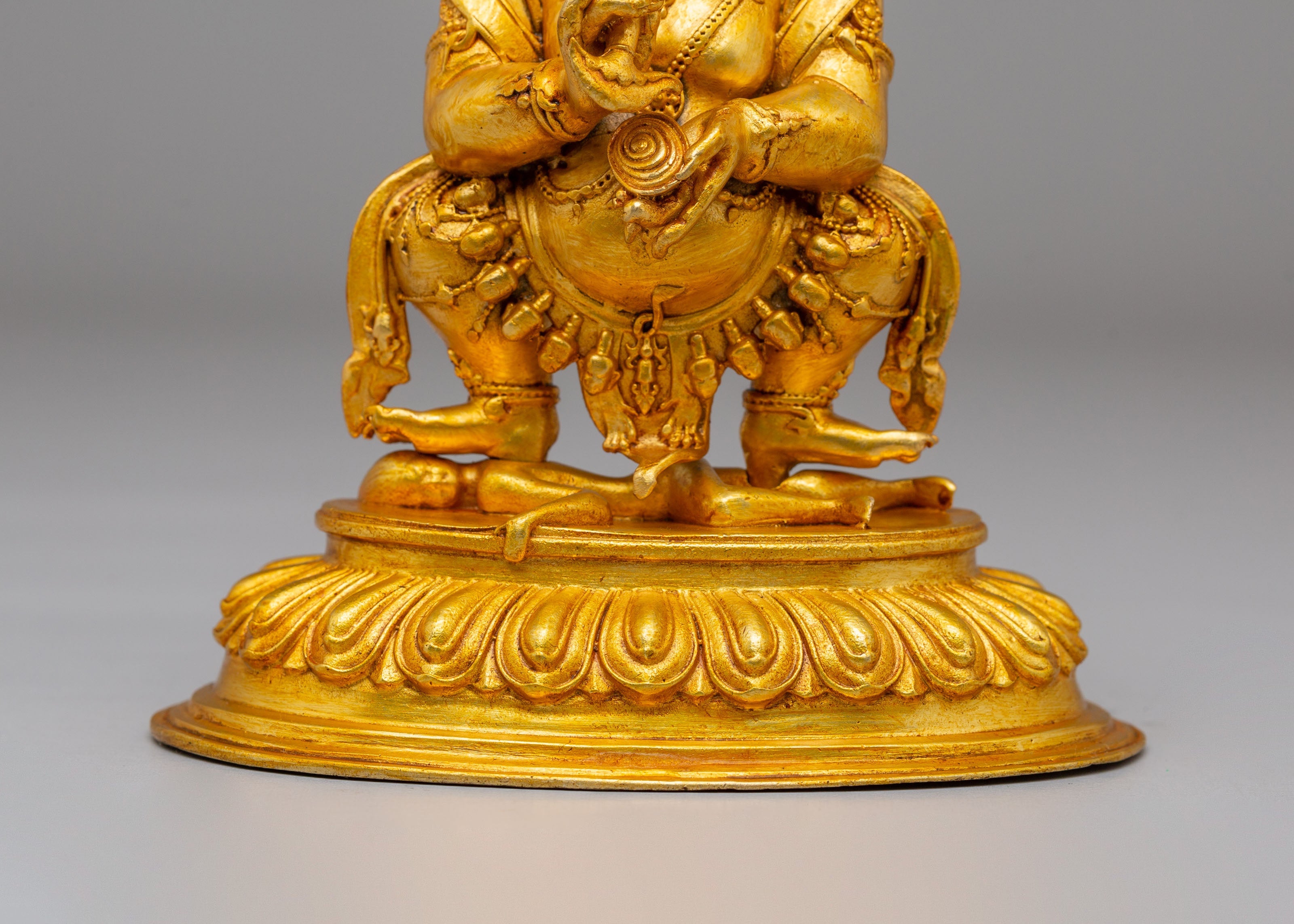 Traditional Buddhist Mahakala Sculpture | Symbol of Power & Protection