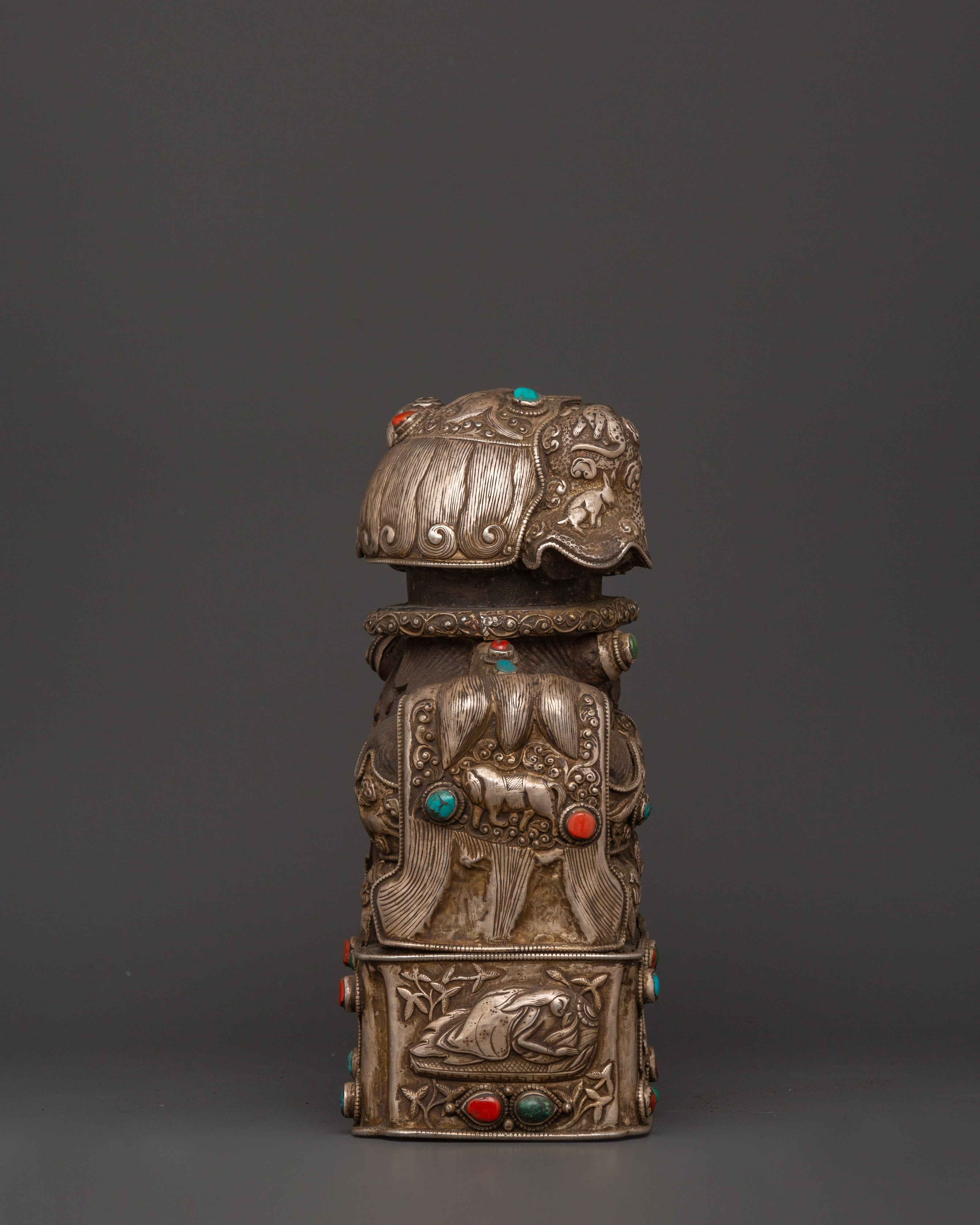 Tibetan Snow Lion Statue Set | Spiritual Decor with Antique Finish