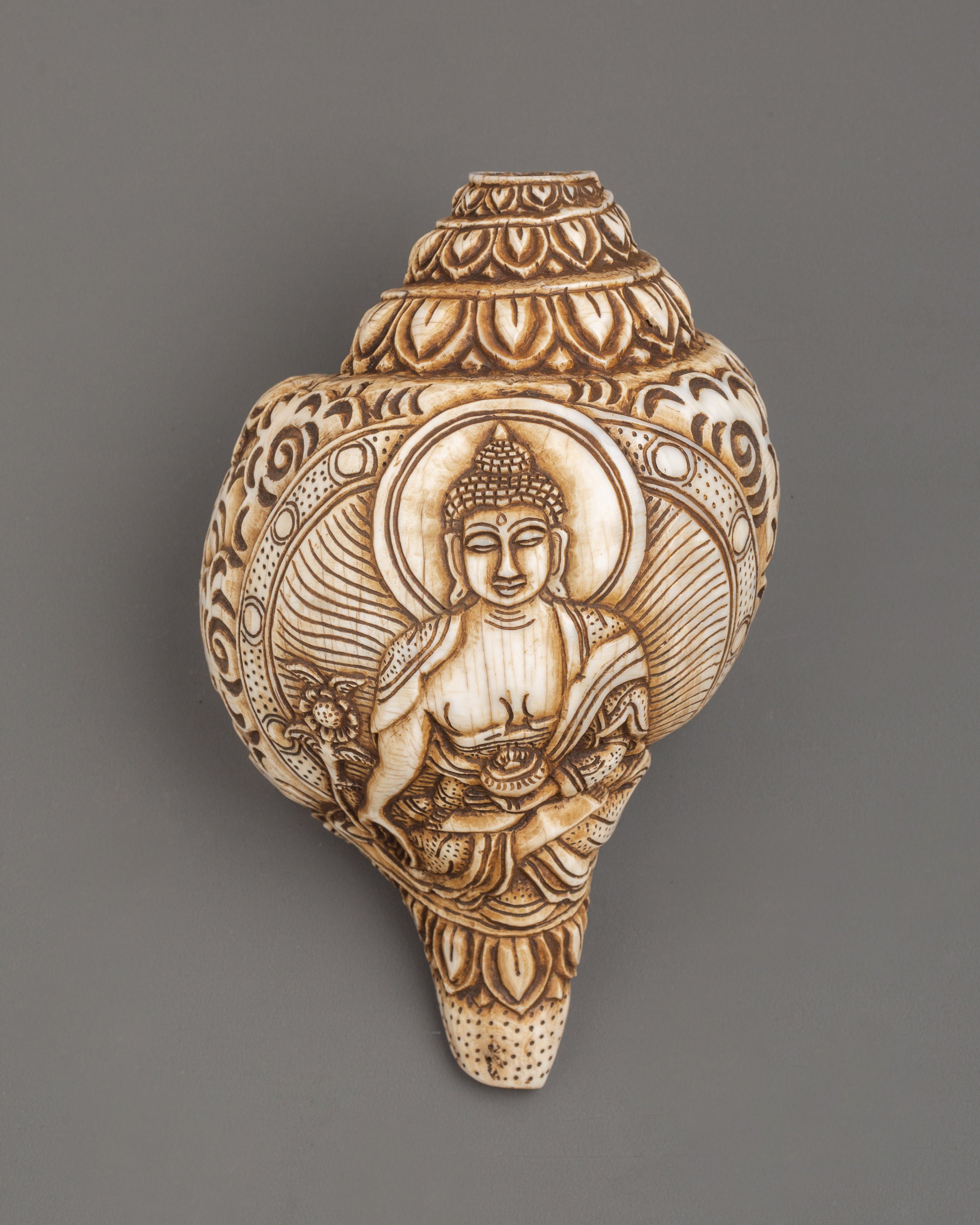 Medicine Buddha Carved Conch | Spiritual Buddhist Intricate Artwork