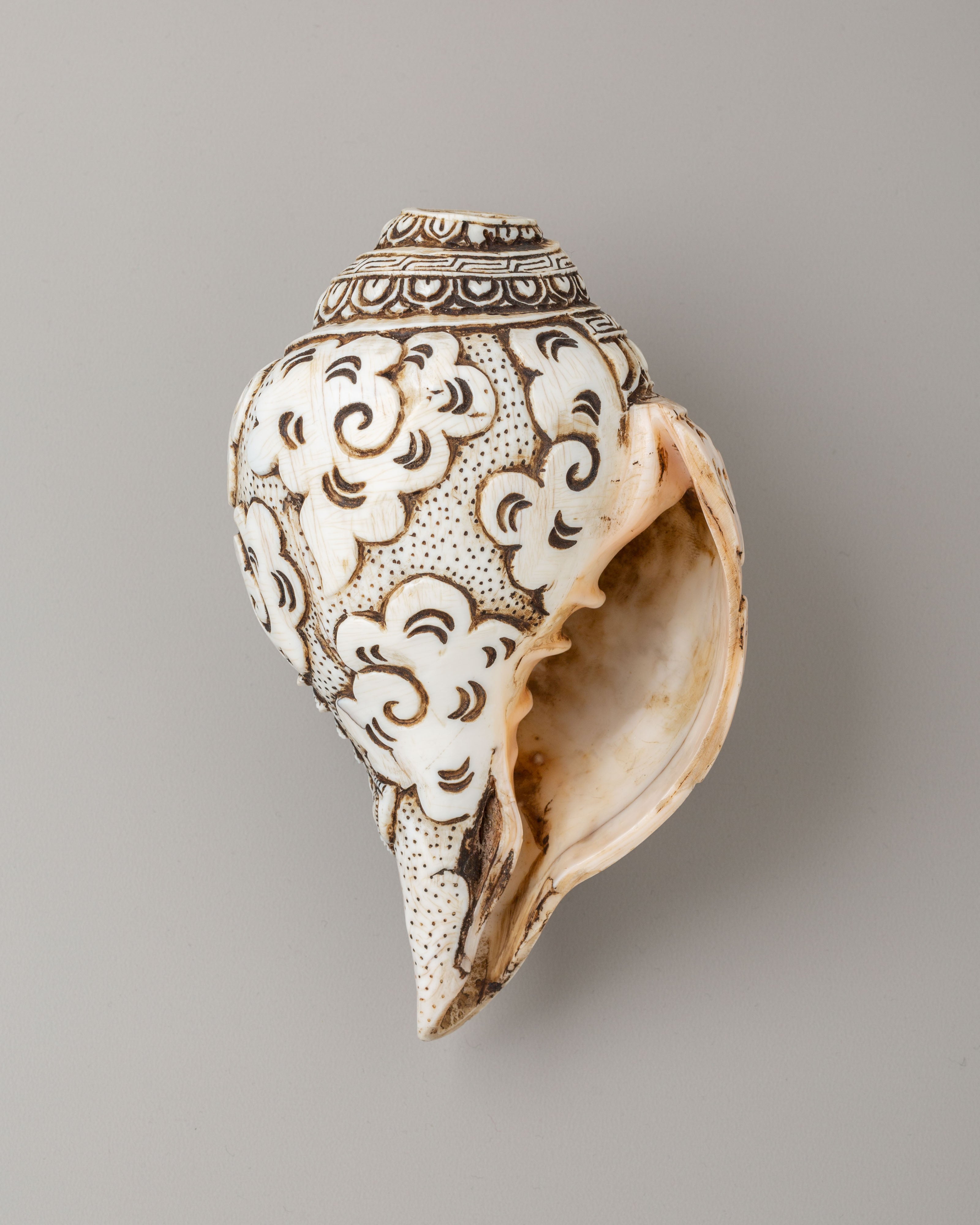 Shiva Family Carved Conch | Hand Carved Lord Shiva Family Artwork