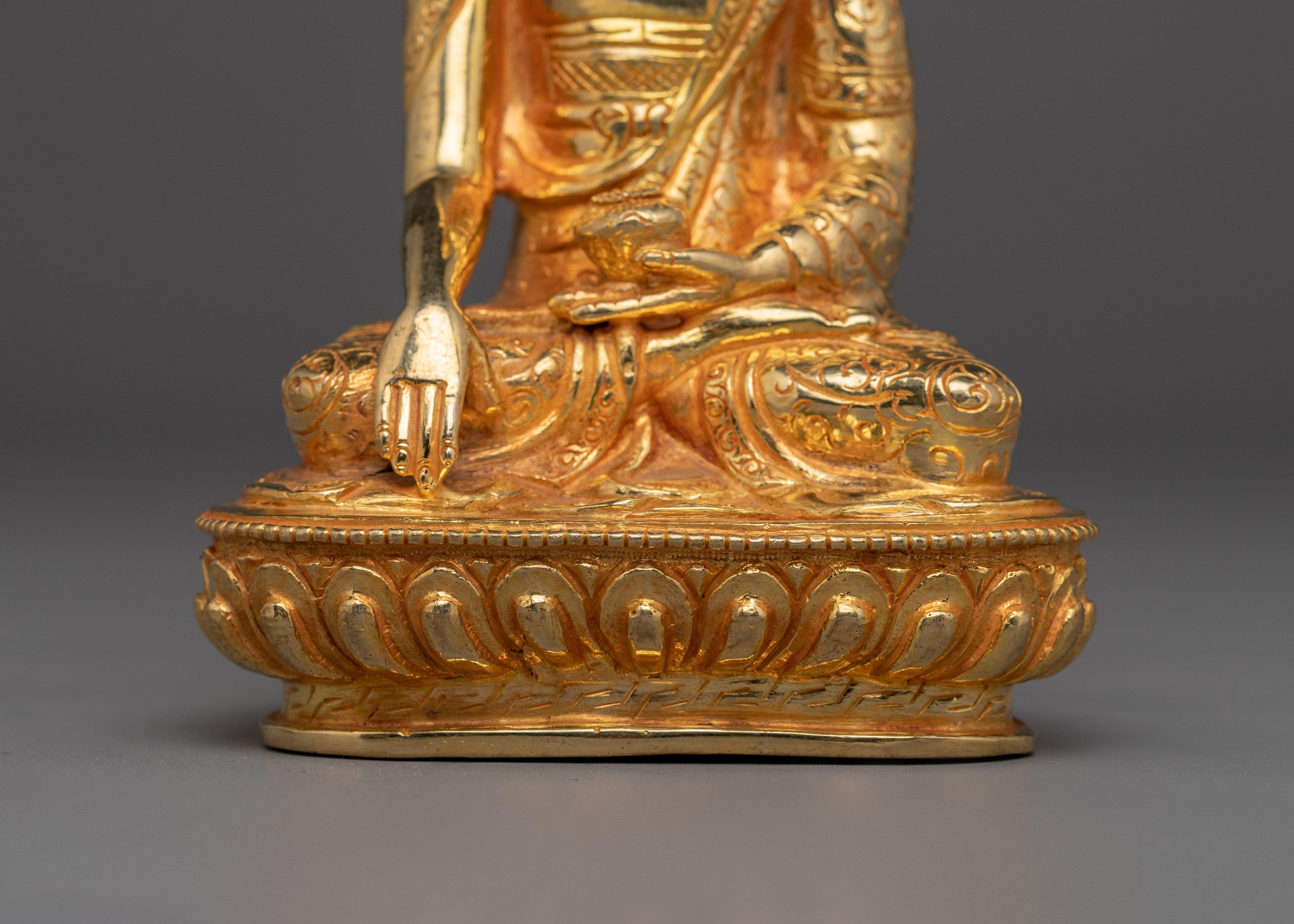 Golden First Buddha Shakyamuni Artwork | Founder of the Buddhist Religion