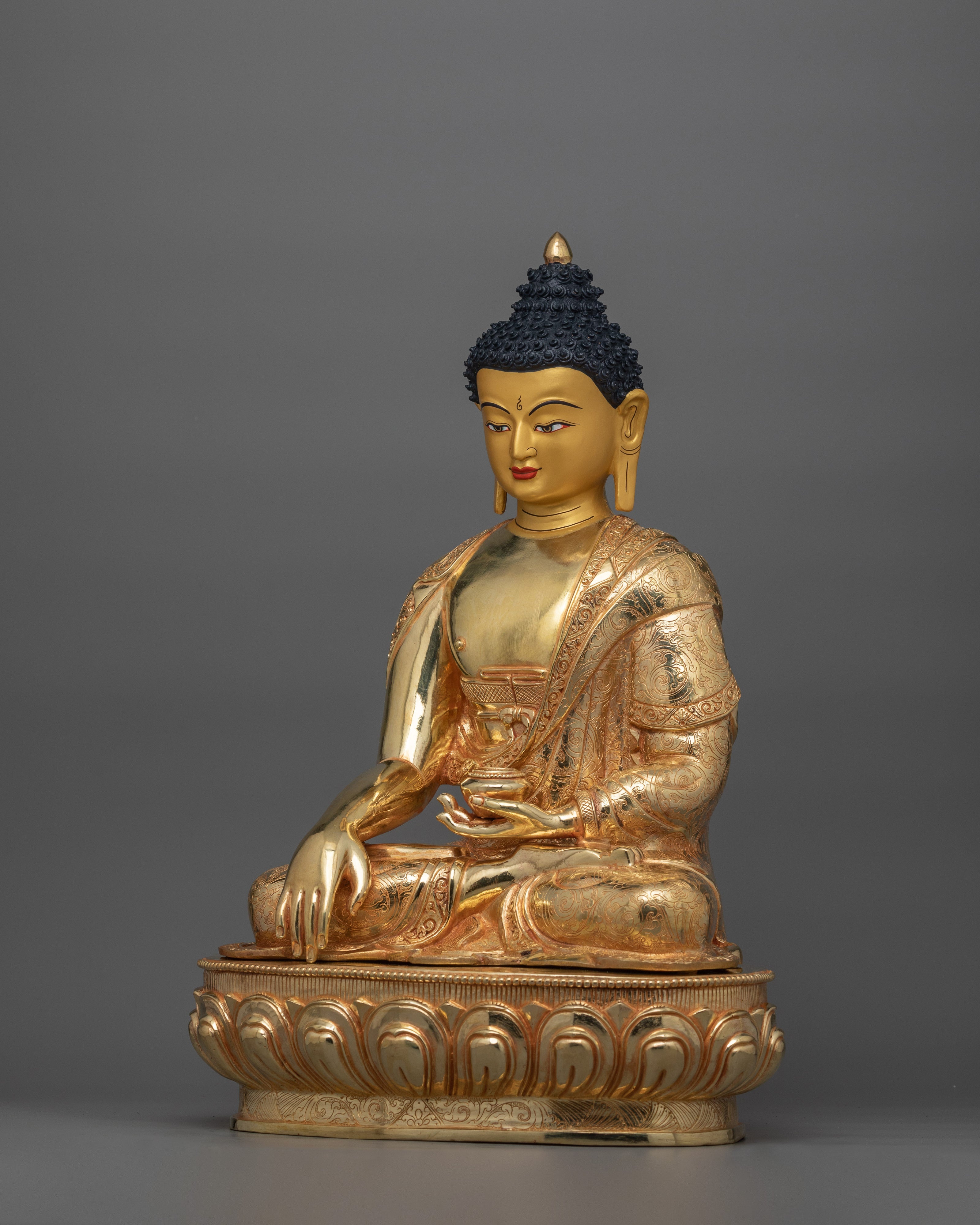Enlightened Buddha Shakyamuni for Altar | Symbol of Serenity and Inner Wisdom