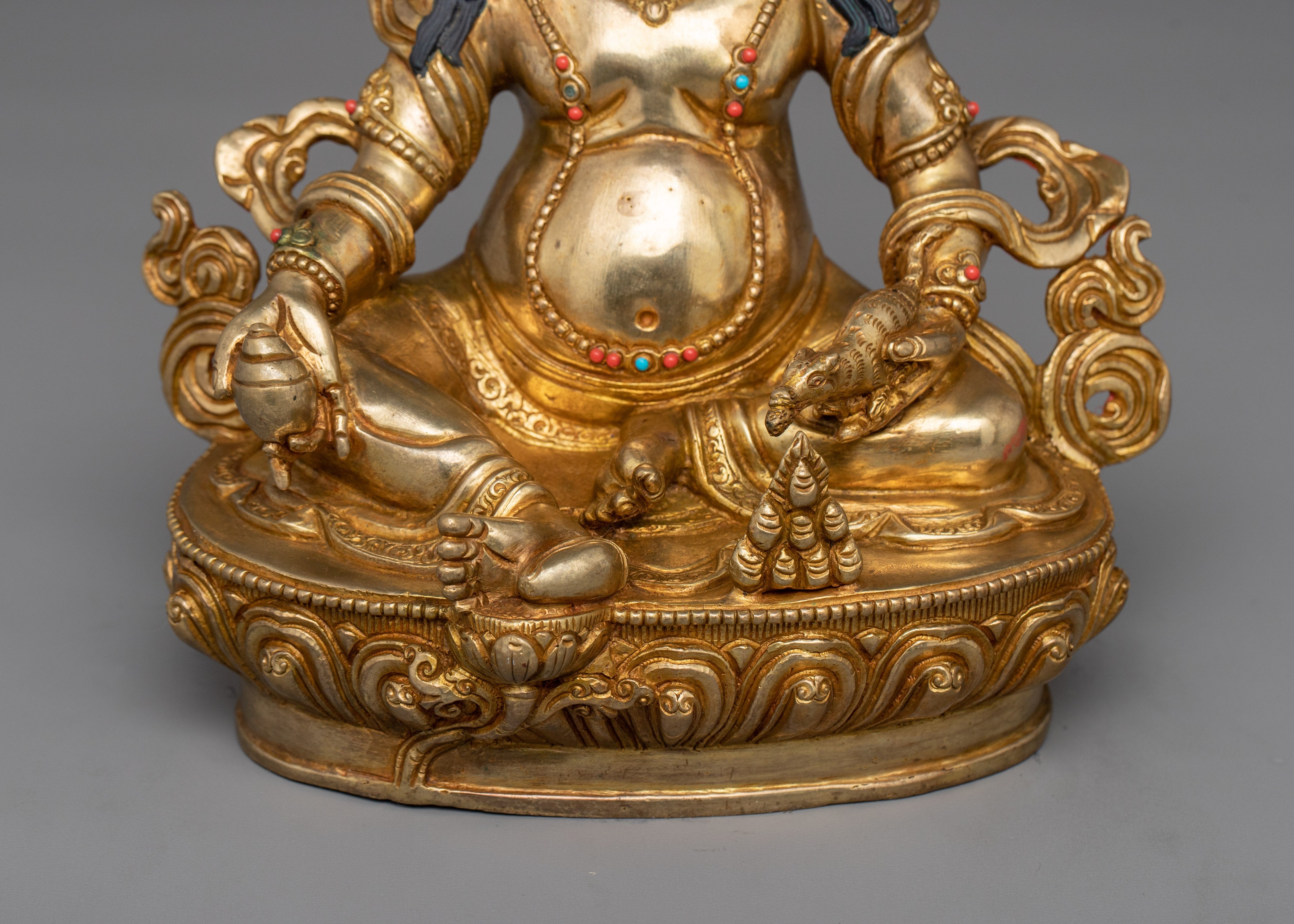Dzambhala the Wealth Deity In Buddhism Statue | Material Wealth and Spiritual Prosperity