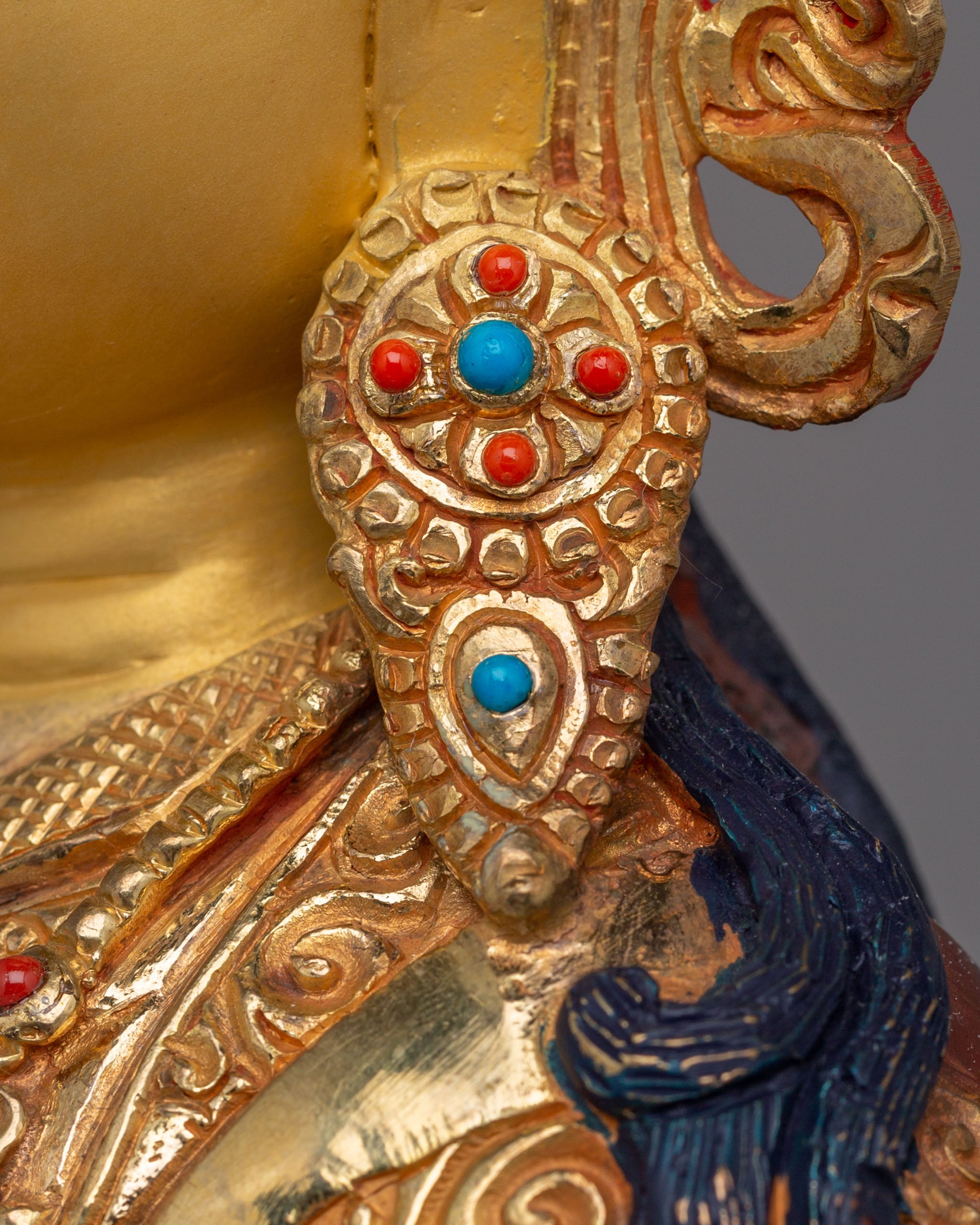 Traditional Guru Padmasambhava Statue | A Sacred Tibetan Masterpiece