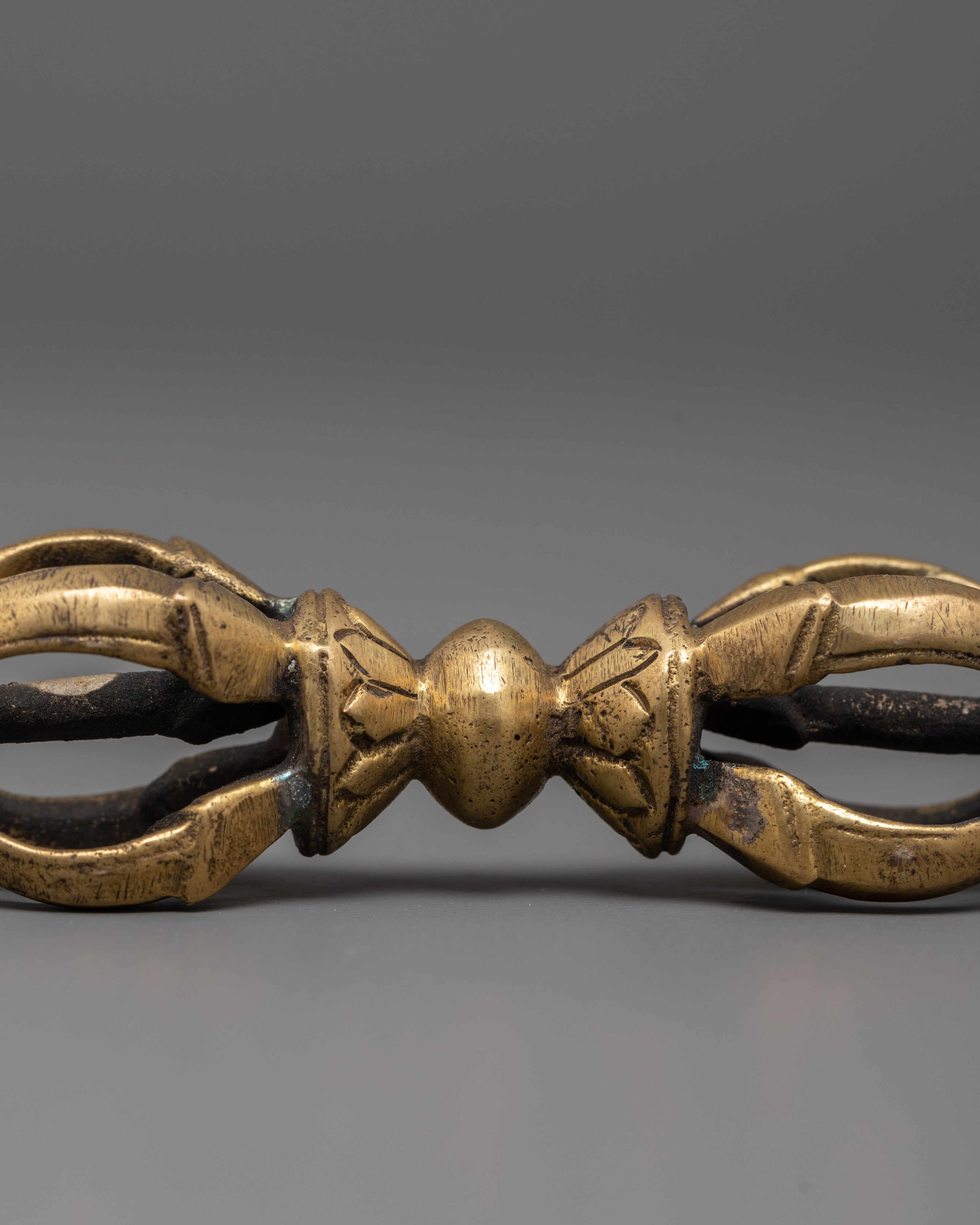 Tibetan Sacred Vajra | Powerful Symbol of Protection and Enlightenment
