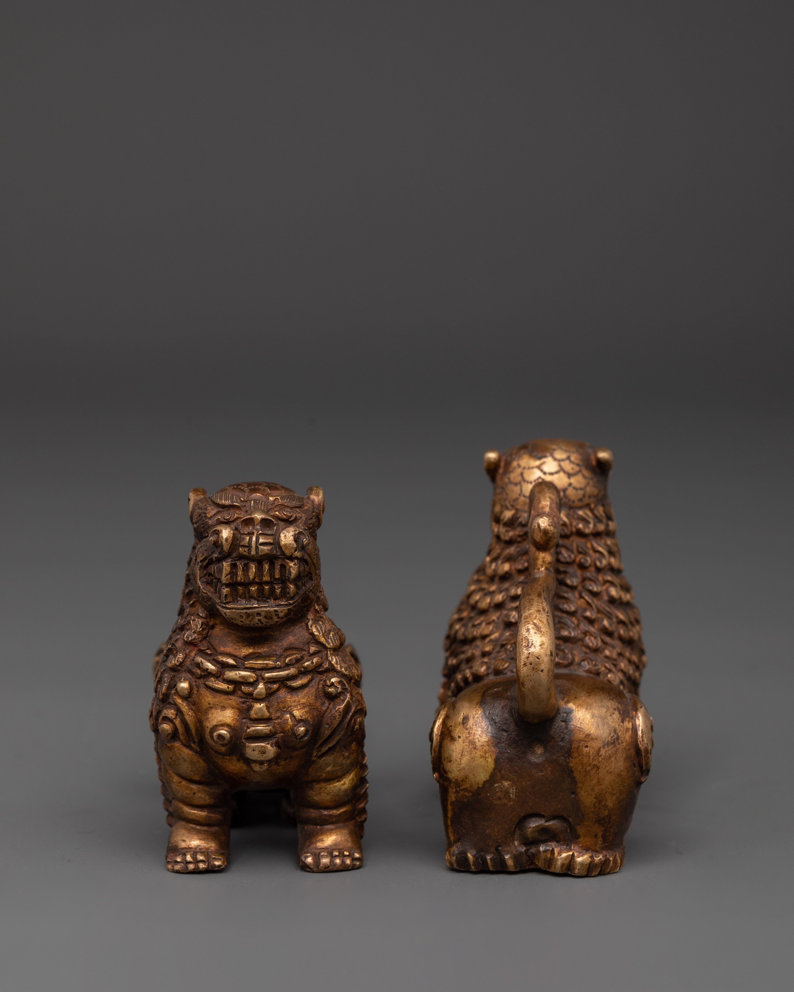 guardian-lion-statue-set