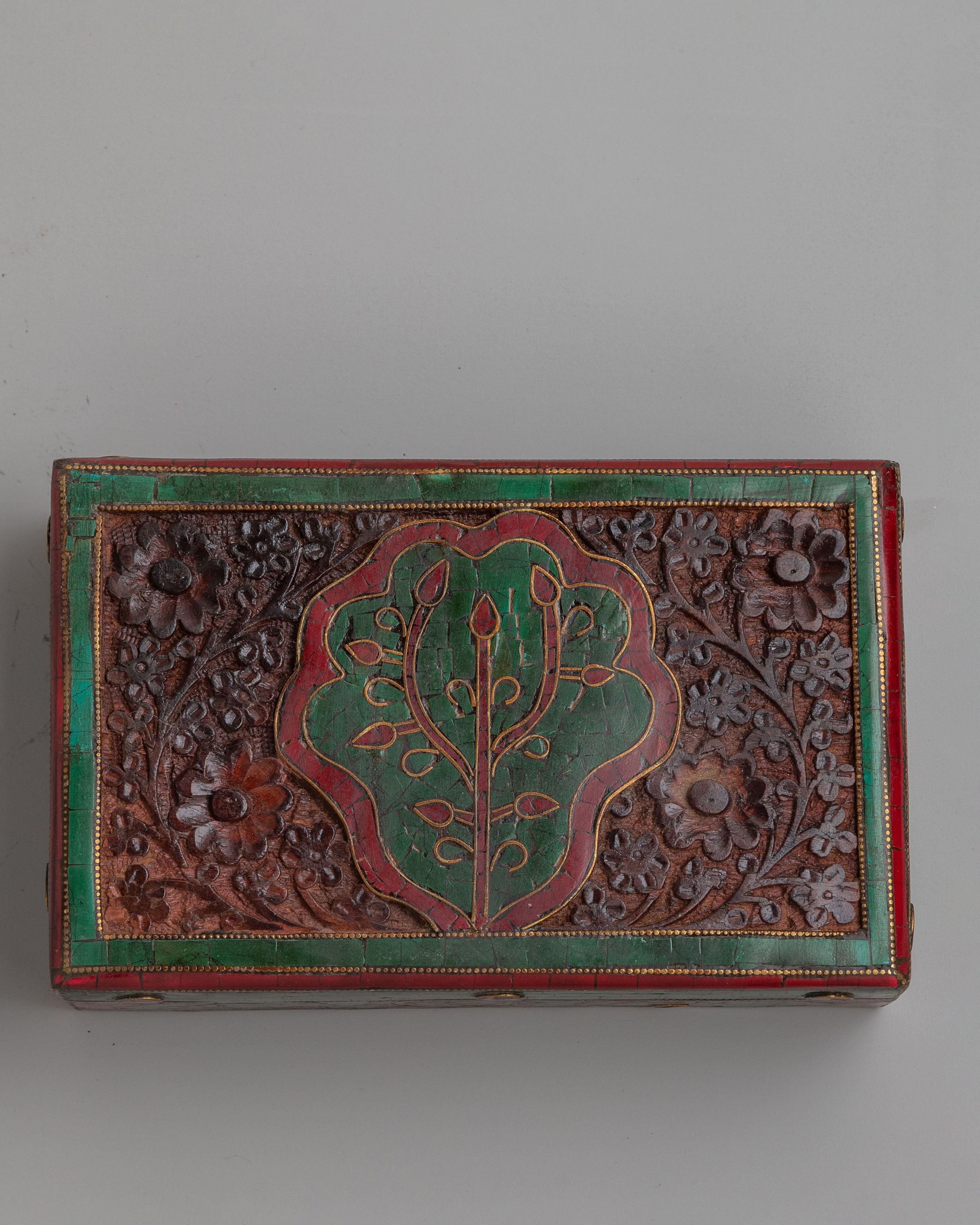 Wooden Treasure Box | Perfect for Storing Your Most Precious Memories and Keepsakes