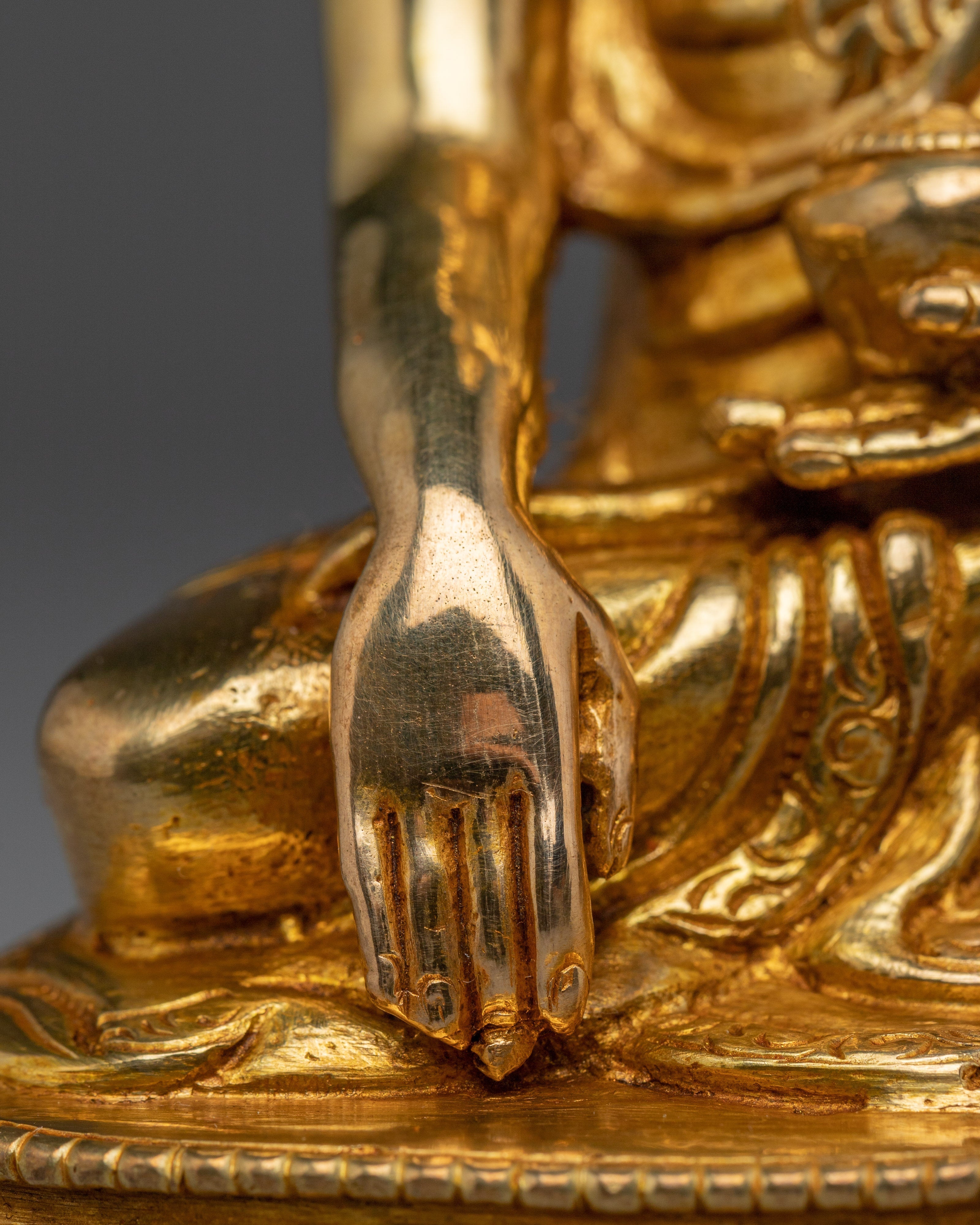 Shakyamuni Buddha Enlightened Presence Statue | 24K Gold Gilded Buddhist Sculpture