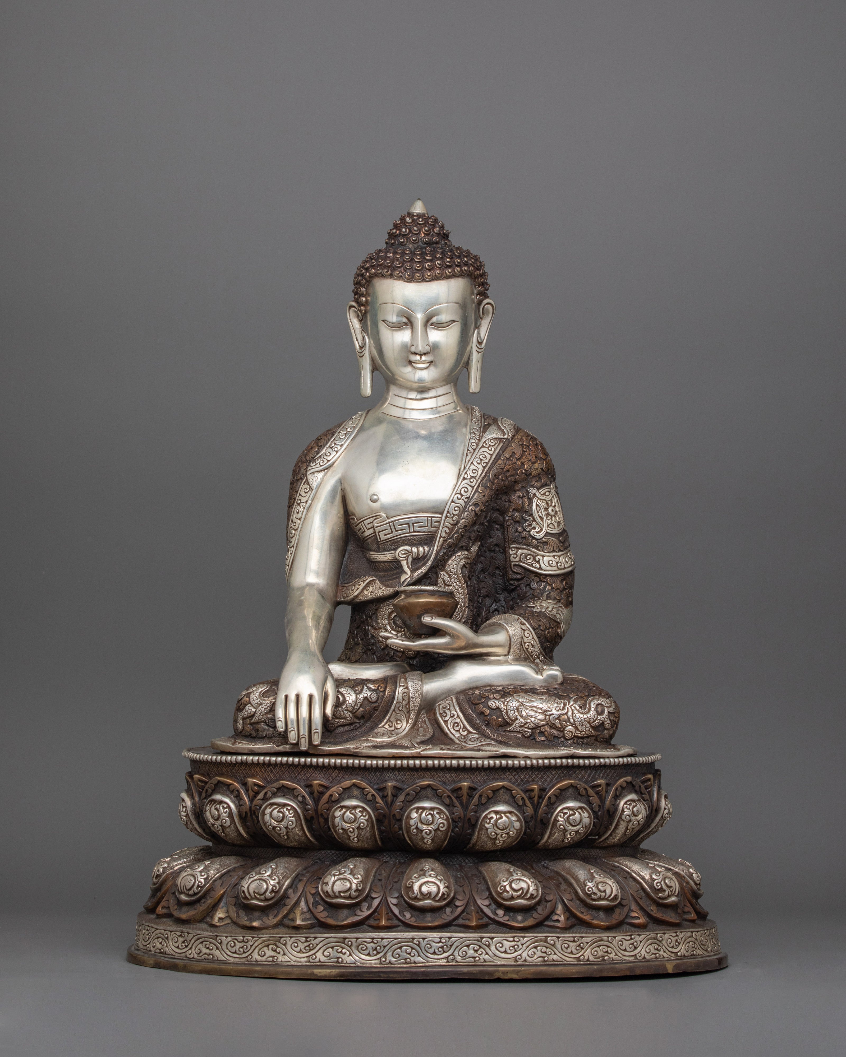 enlightened-dharma-teacher-shakyamuni