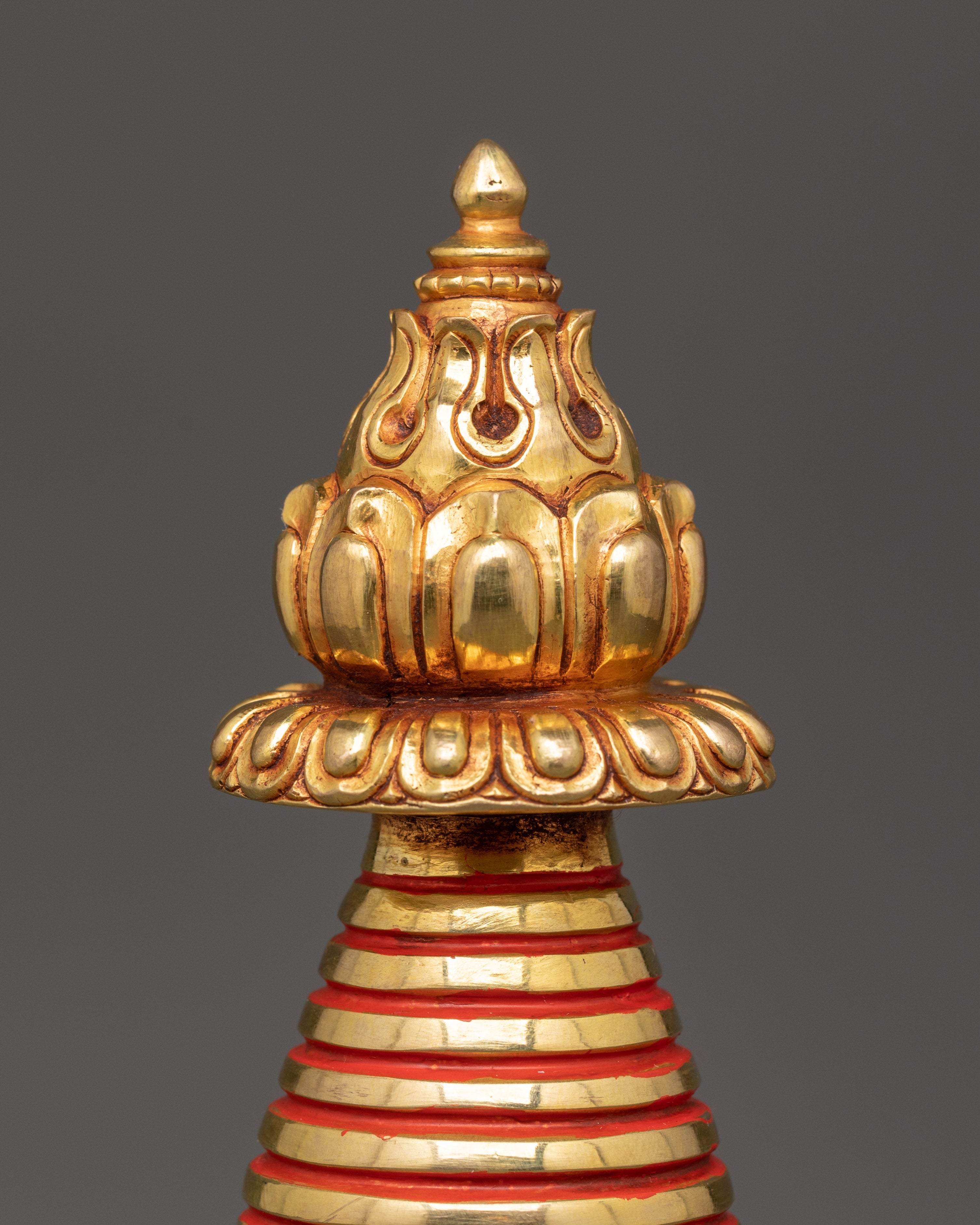 Tibetan Buddhist Stupa Shrine Decor | Symbol of Enlightenment and Purity