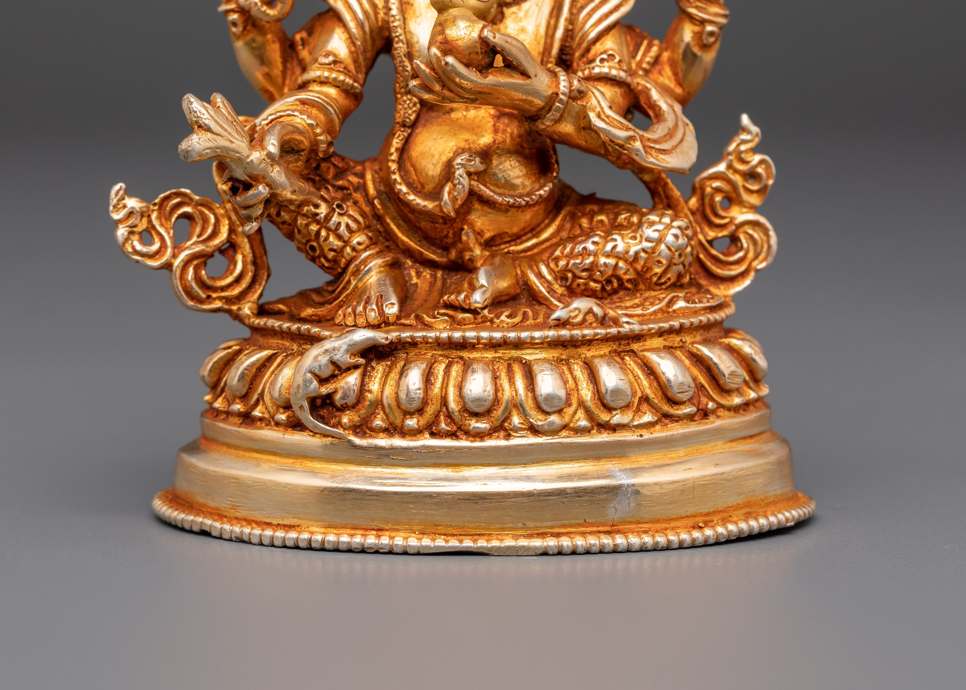 Handmade Sculpture of Ganesh | Idol for Prosperity, Wisdom & Spiritual Blessings
