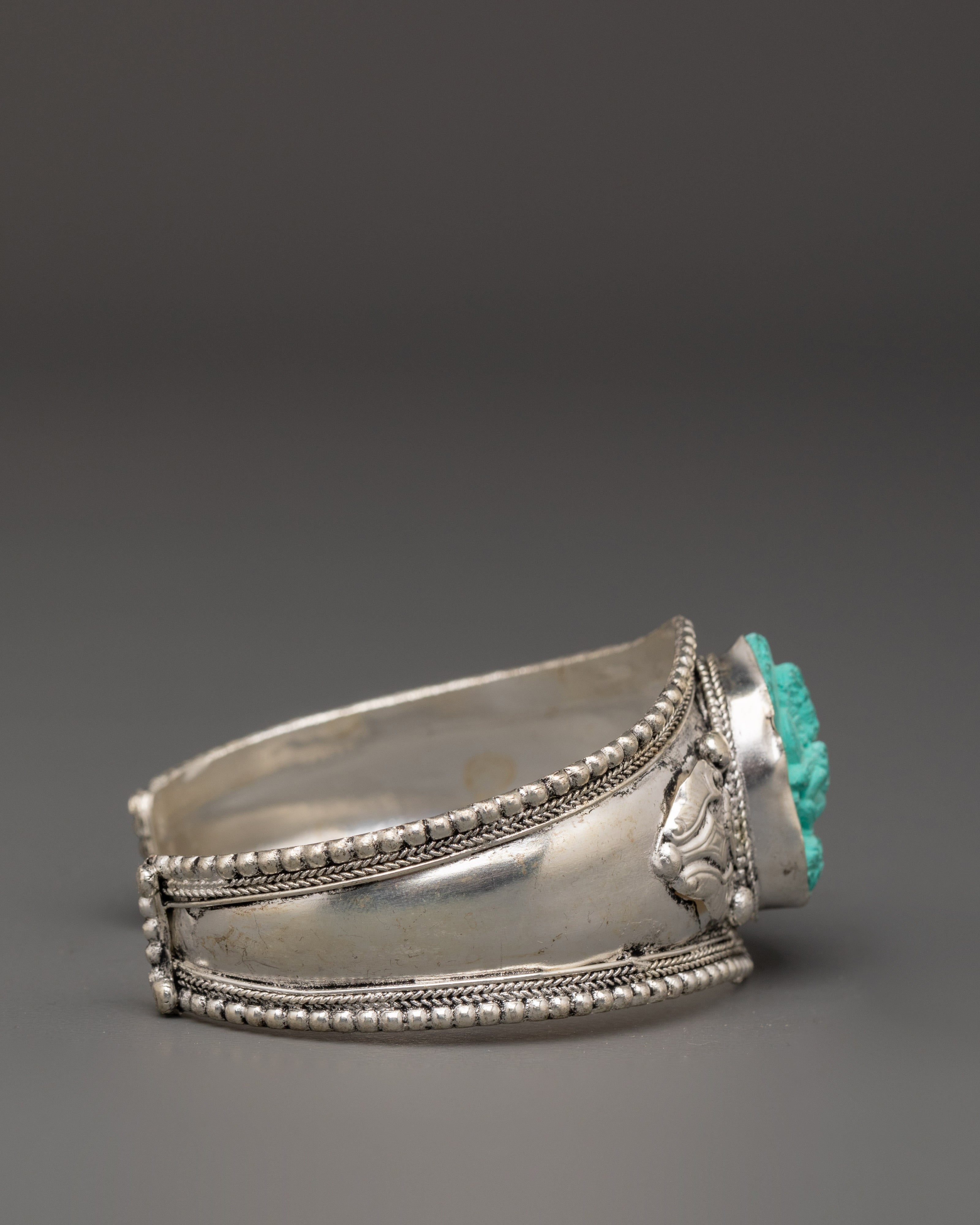 Handmade Tibetan Buddhist Bracelet with Turquoise | White Metal