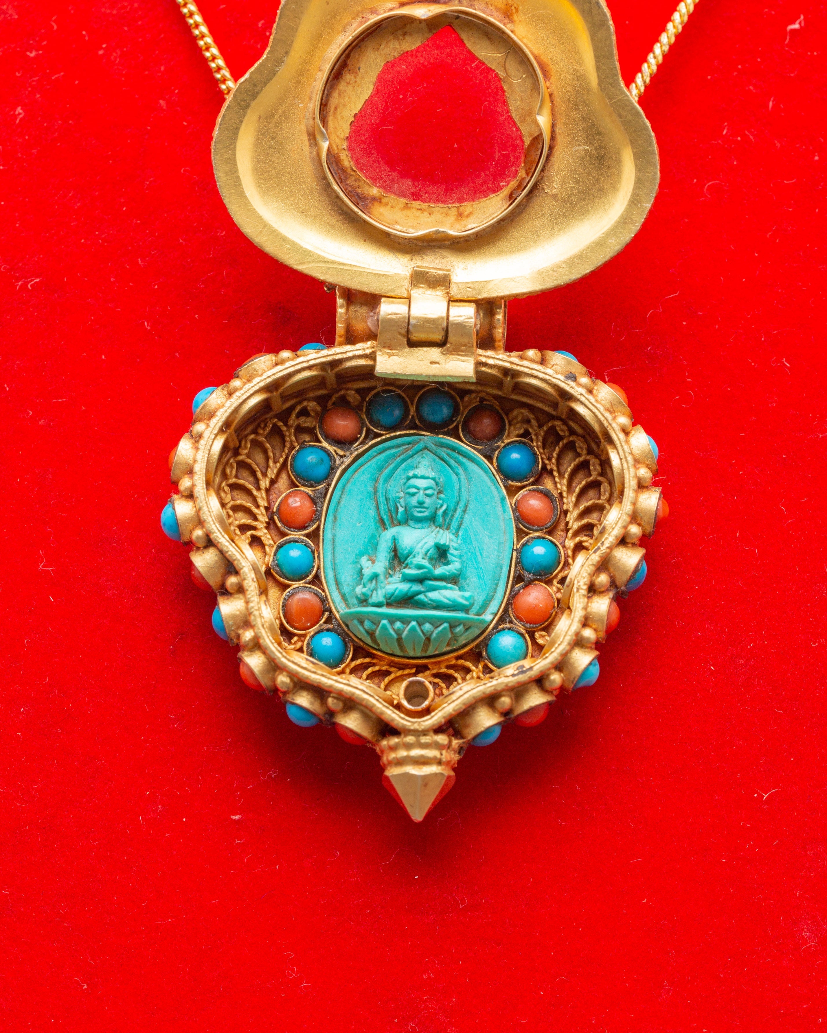 Medicine Buddha Ghau Amulet | Buddha of Healing