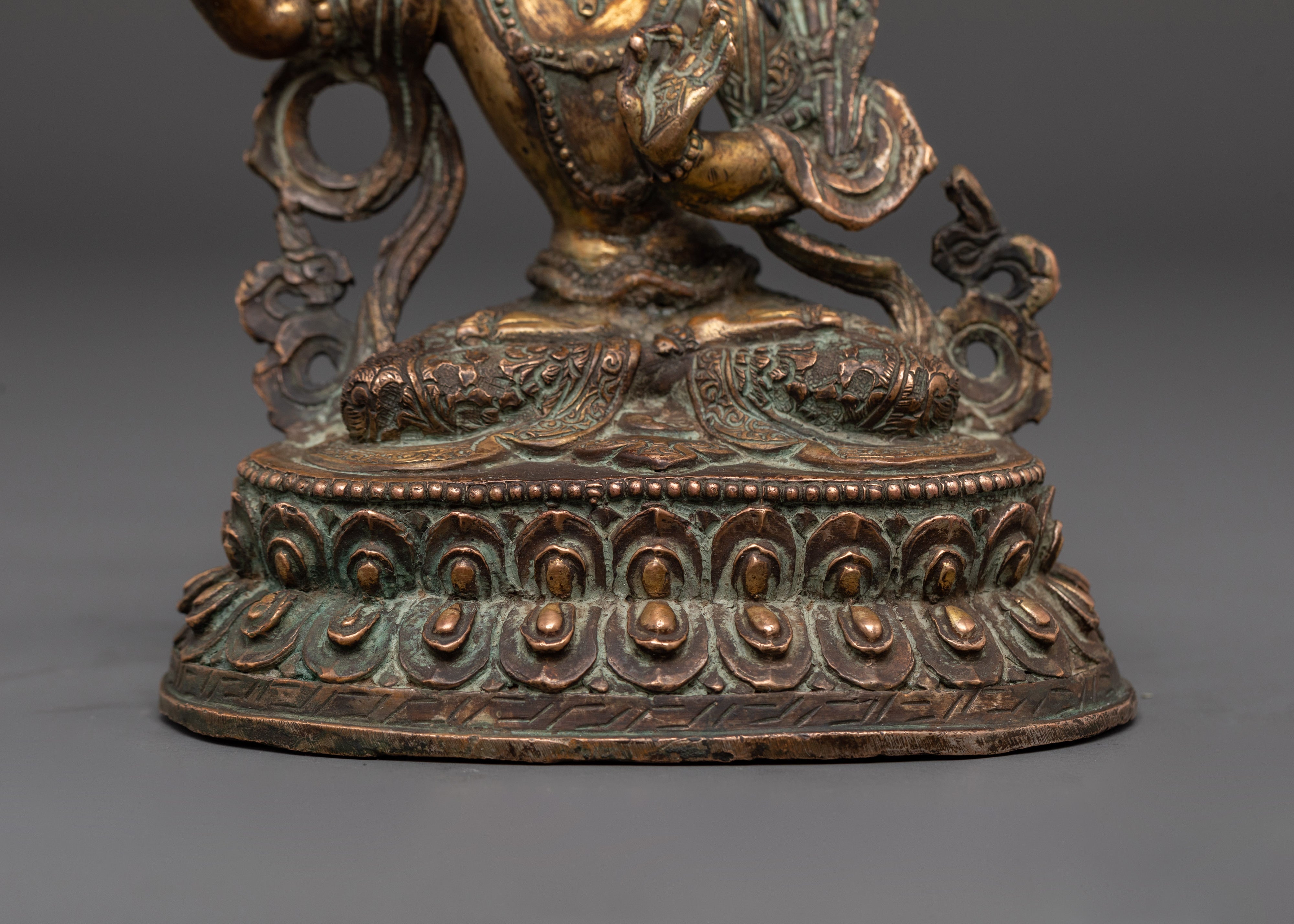 Manjushri sculpture | Symbol of Wisdom and Enlightenment