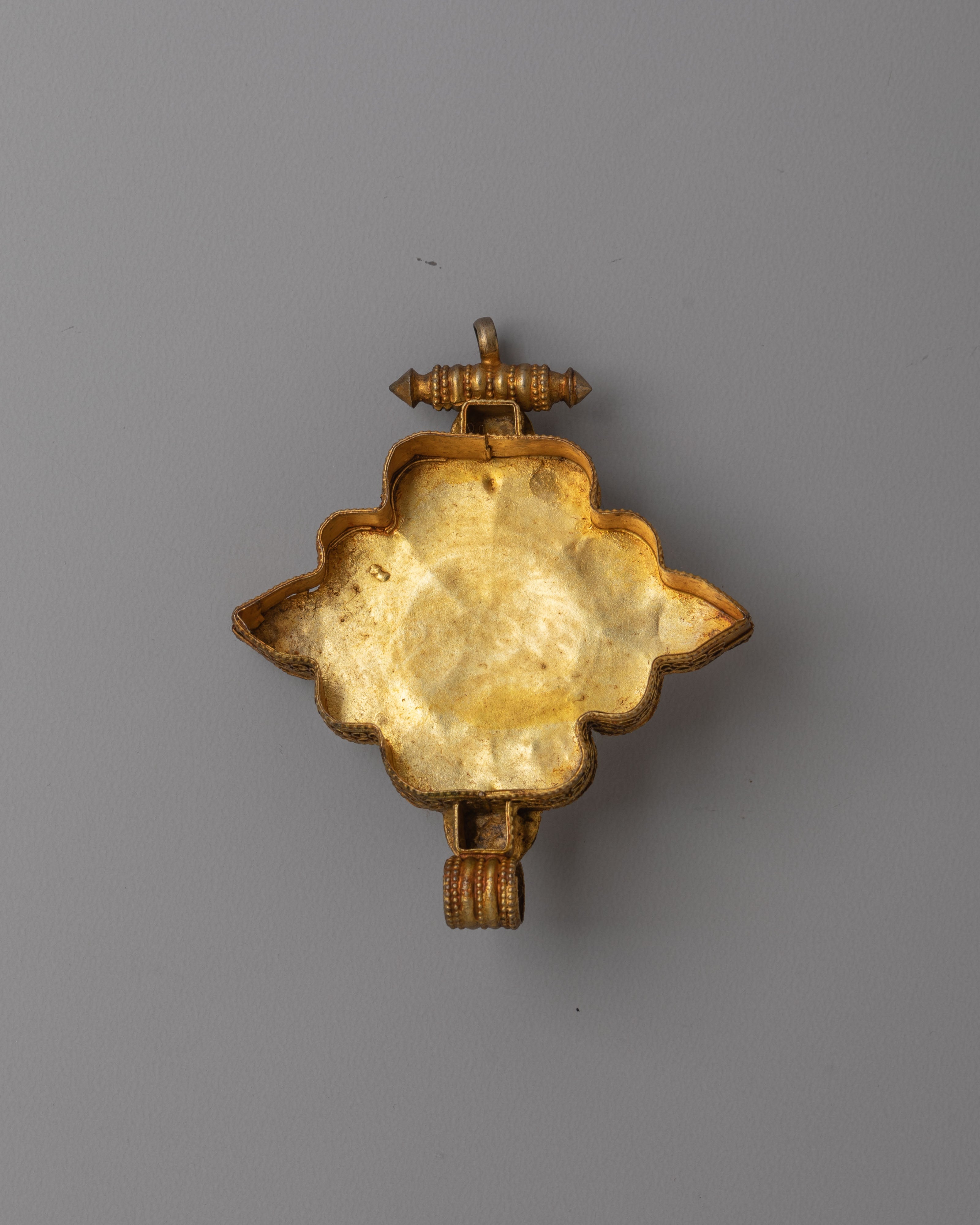 Tibetan Scared Ghau Box Locket for Accessory | Symbol of Spiritual Protection