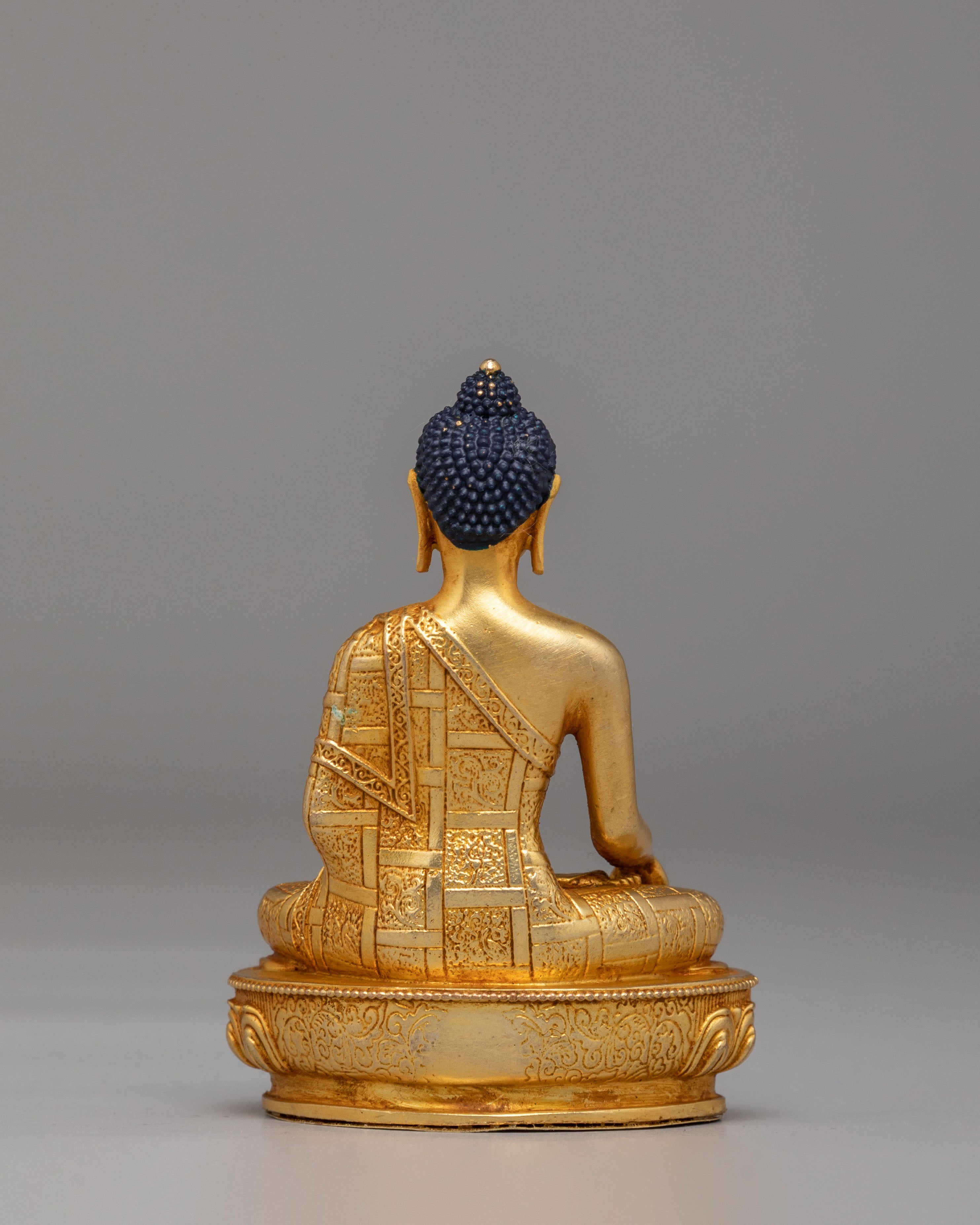 Sacred Shakyamuni Buddha Deity Statue | A Symbol of Enlightenment