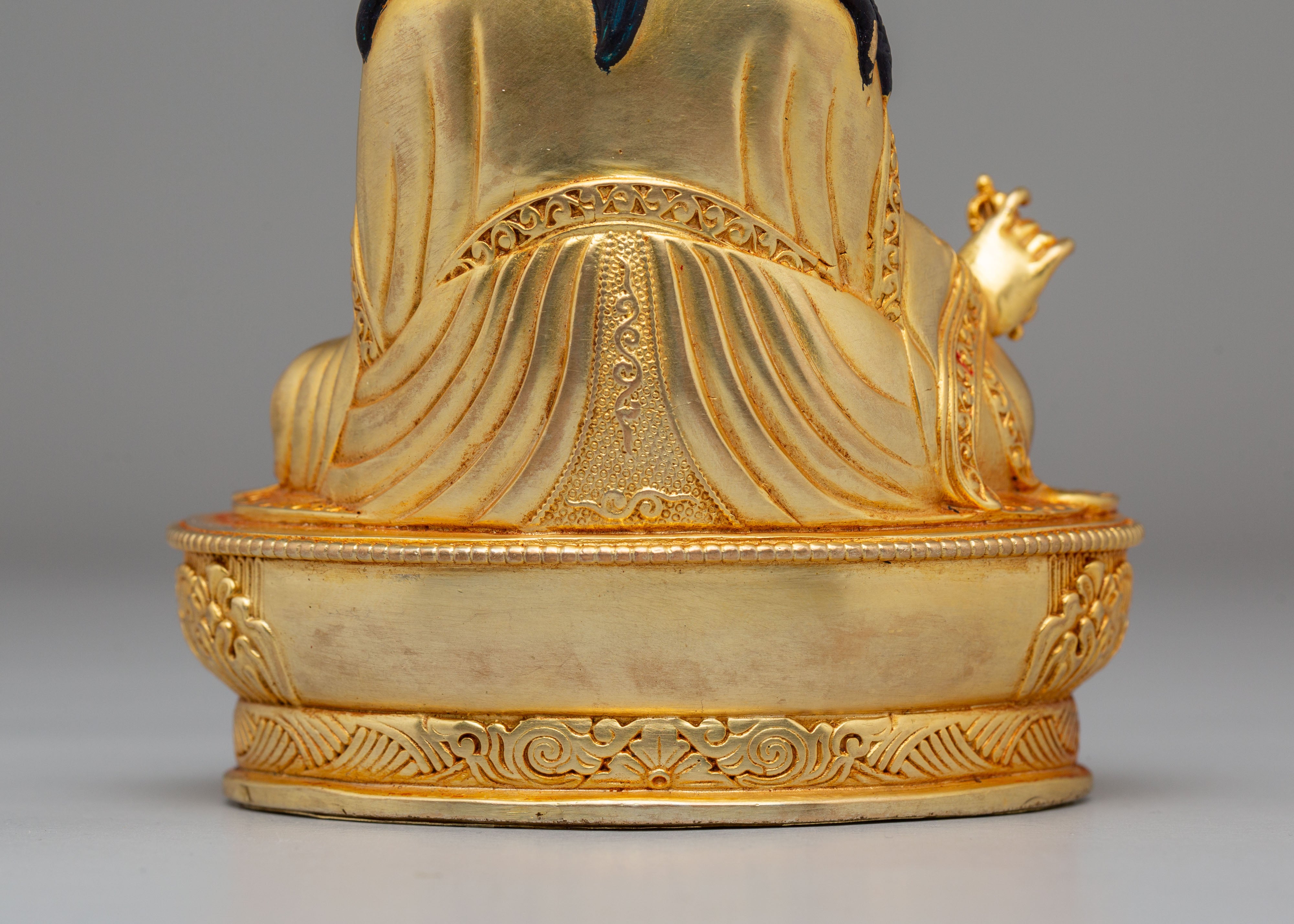 Handmade Guru Rinpoche Buddhist Statue | Tibetan Masterpiece for Spiritual Decor