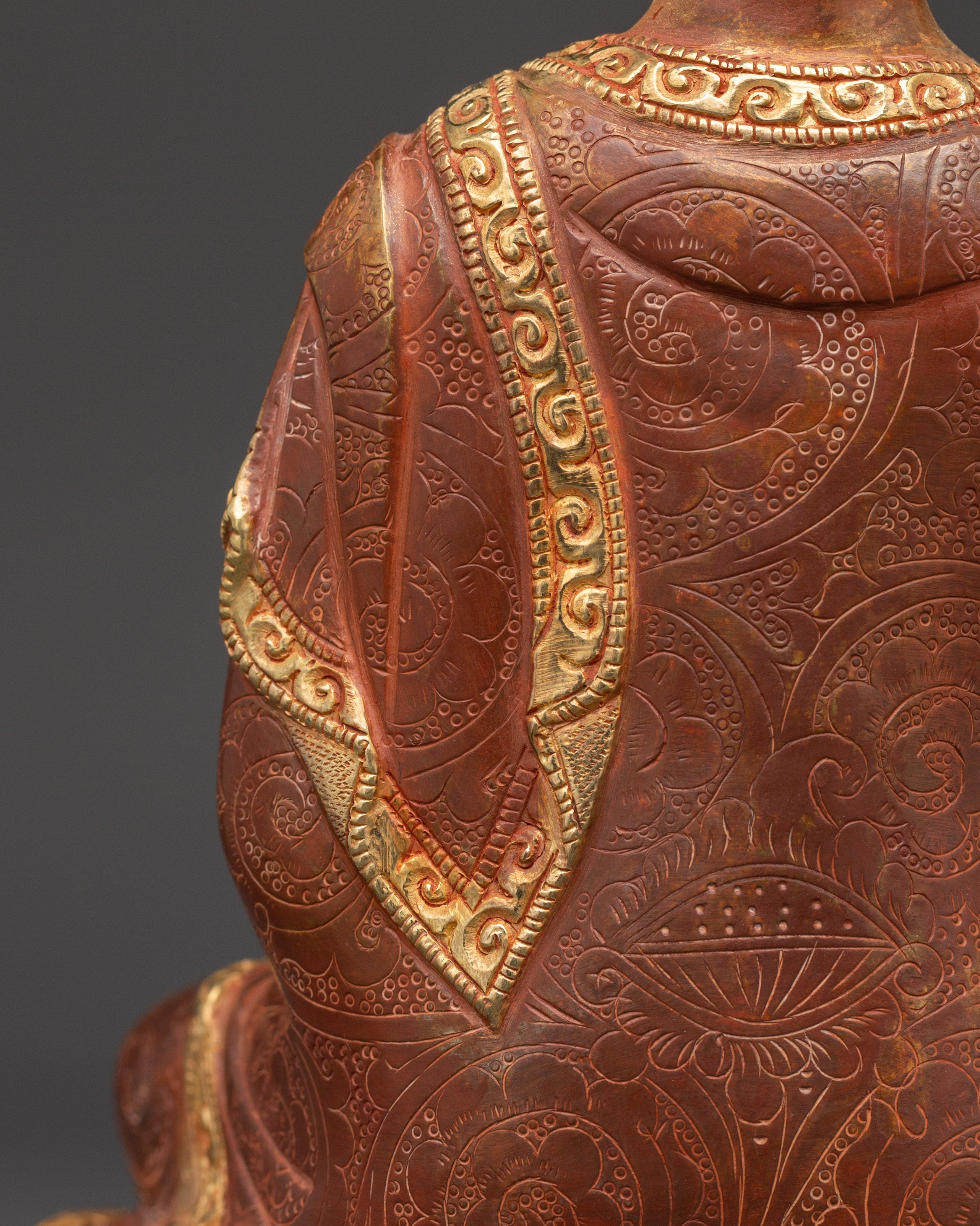 Handcrafted Shakyamuni Buddha Statue: The Enlightened Sage