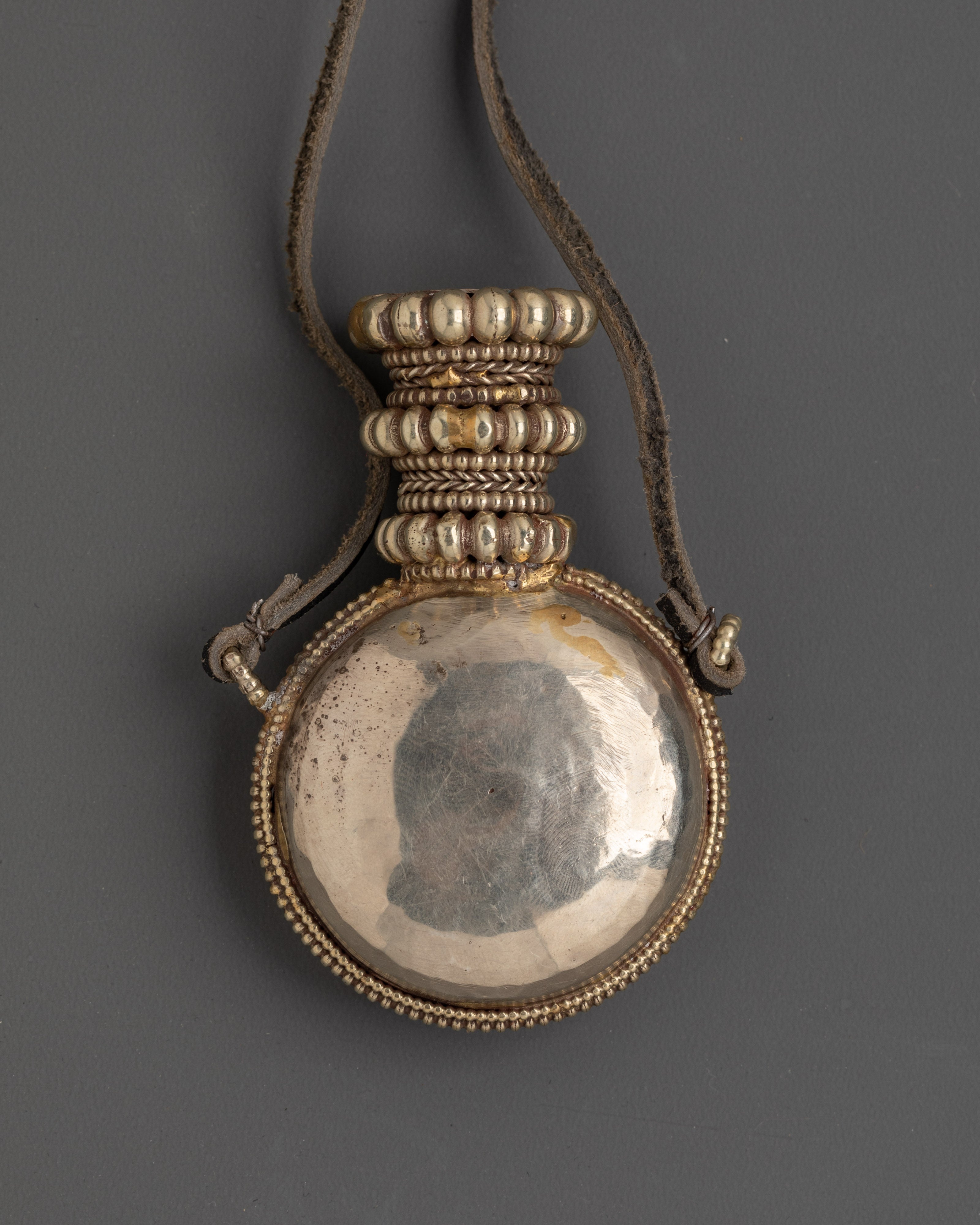 Traditional White Metal Snuff Bottle | Elegant Craftsmanship for Collectors