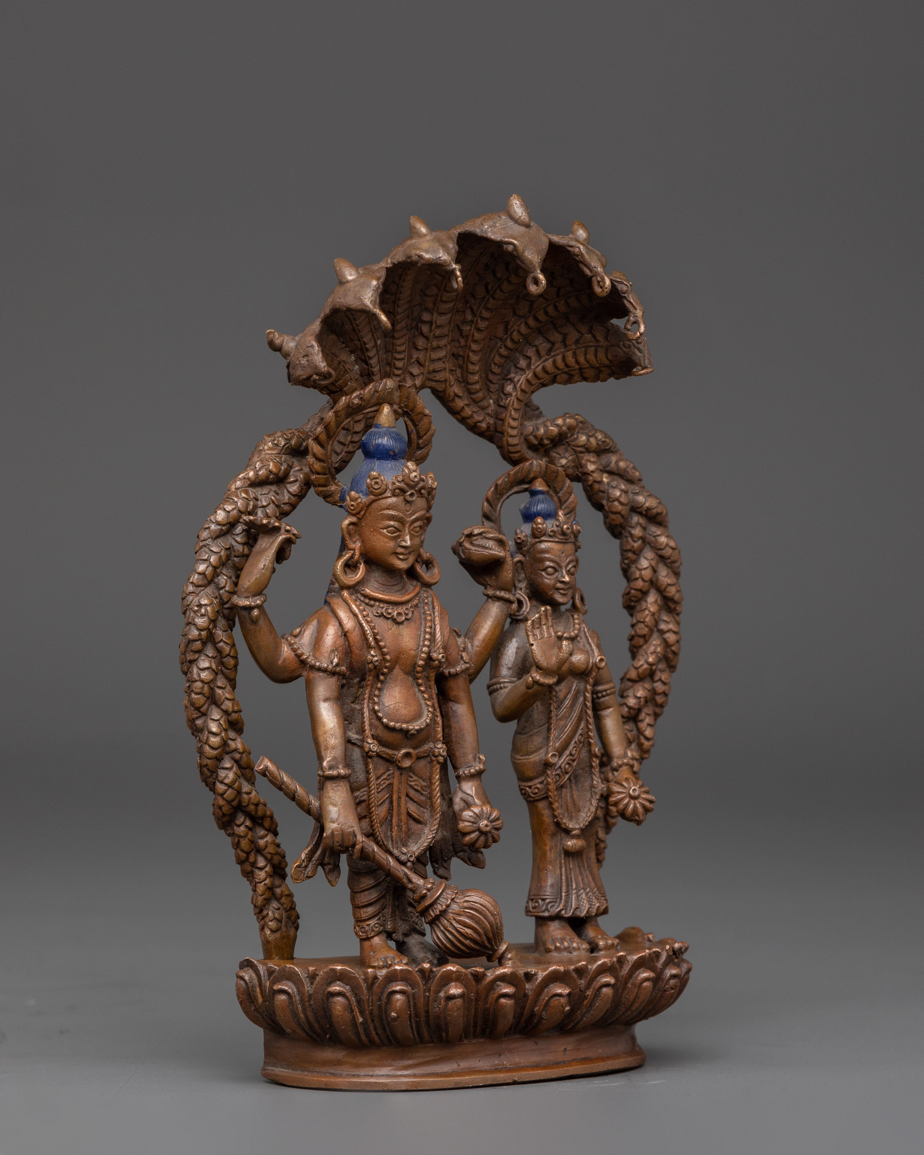 Vishnu and Laxmi Statue | Divine Deity of Harmony and Preservation