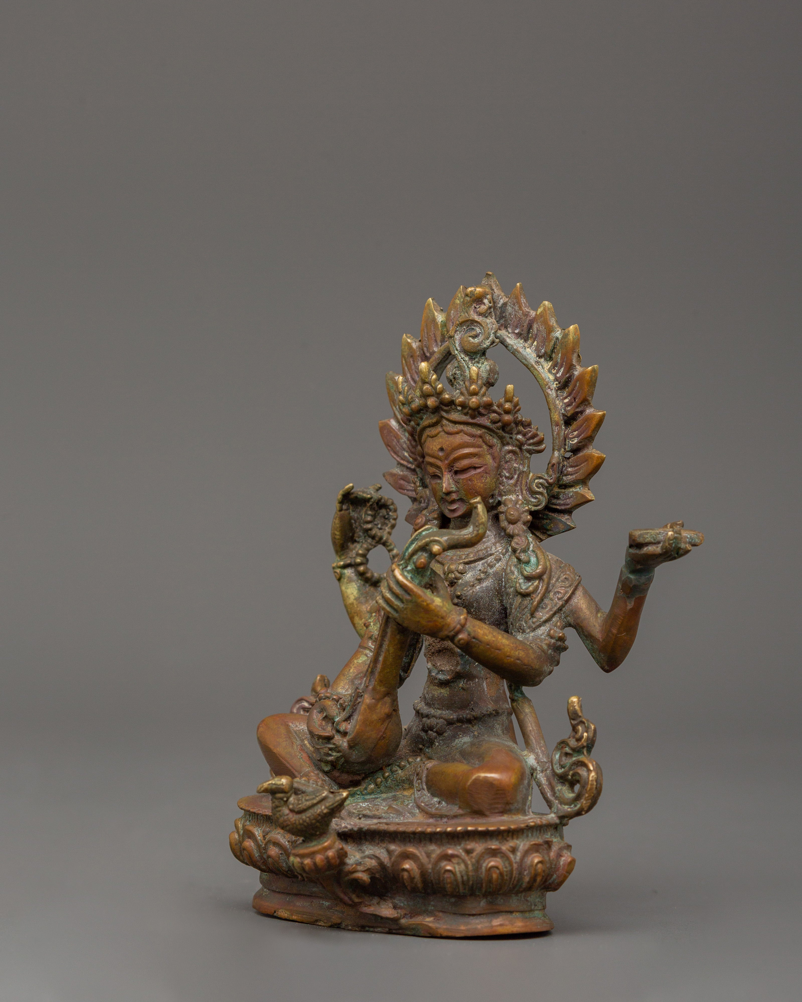 Saraswati Statue | A Divine Symbol of Wisdom and Art