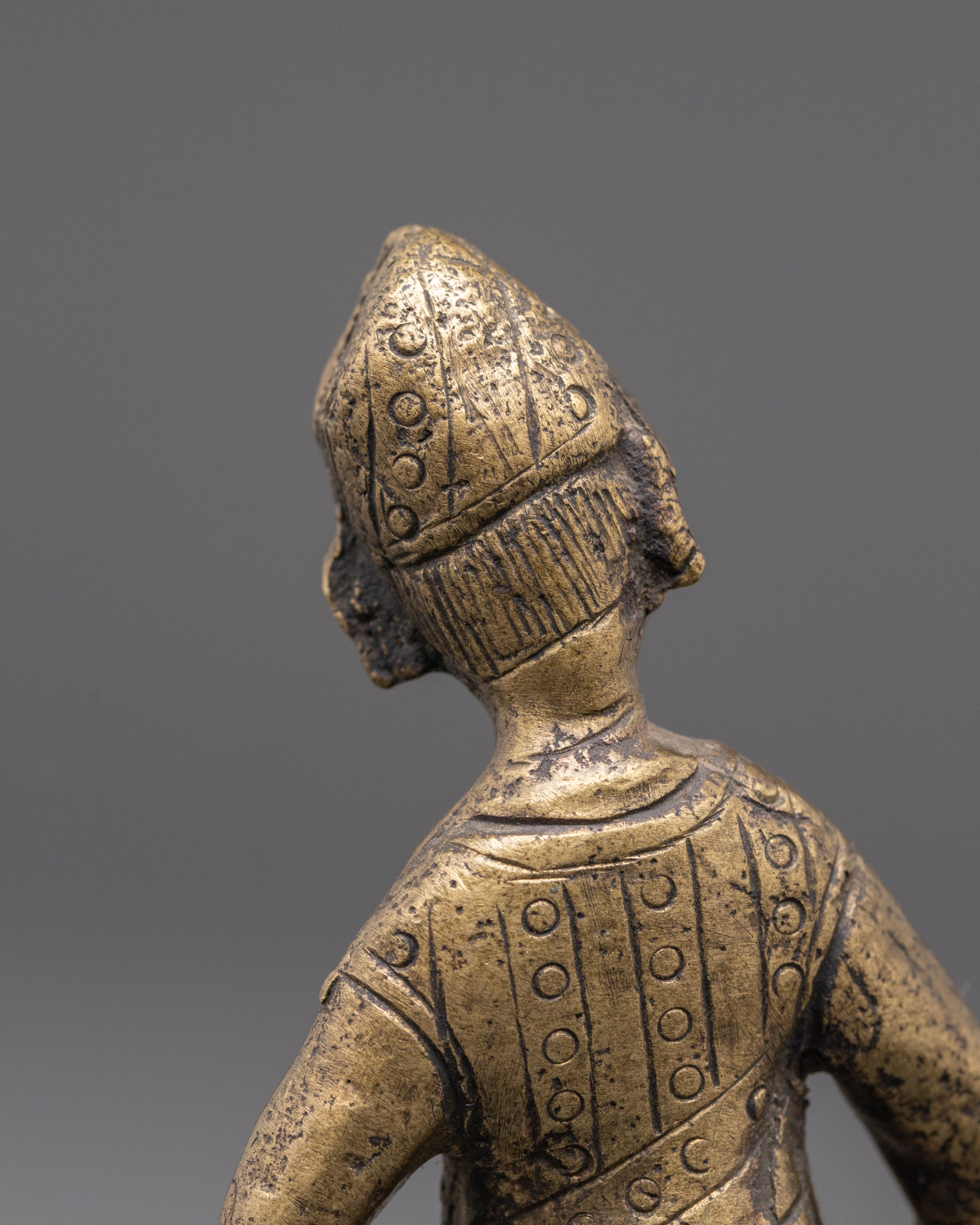 Musical Statue with Antique Finishing