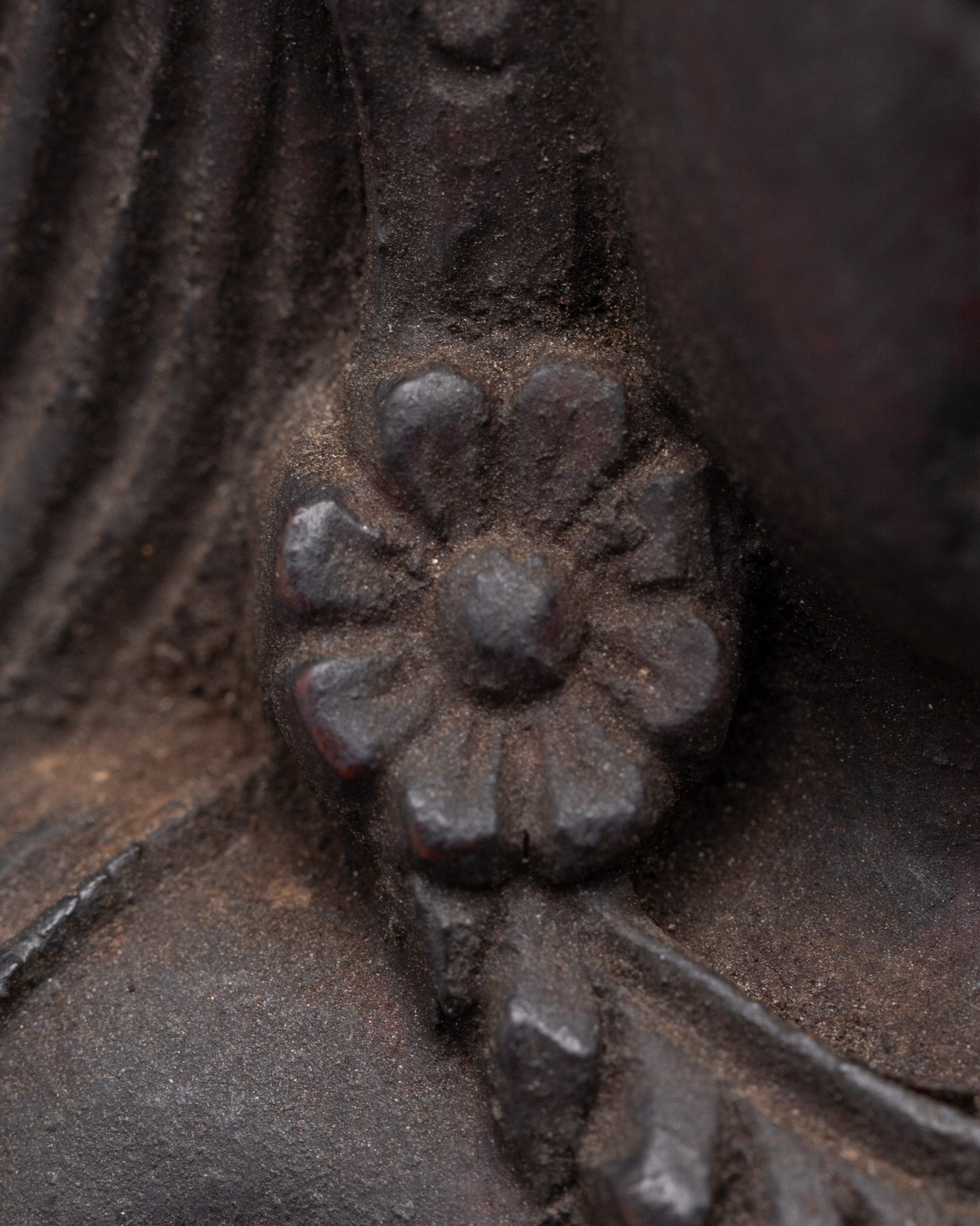 Mother of Gautama Buddha | Handcrafted Mayadevi Statue