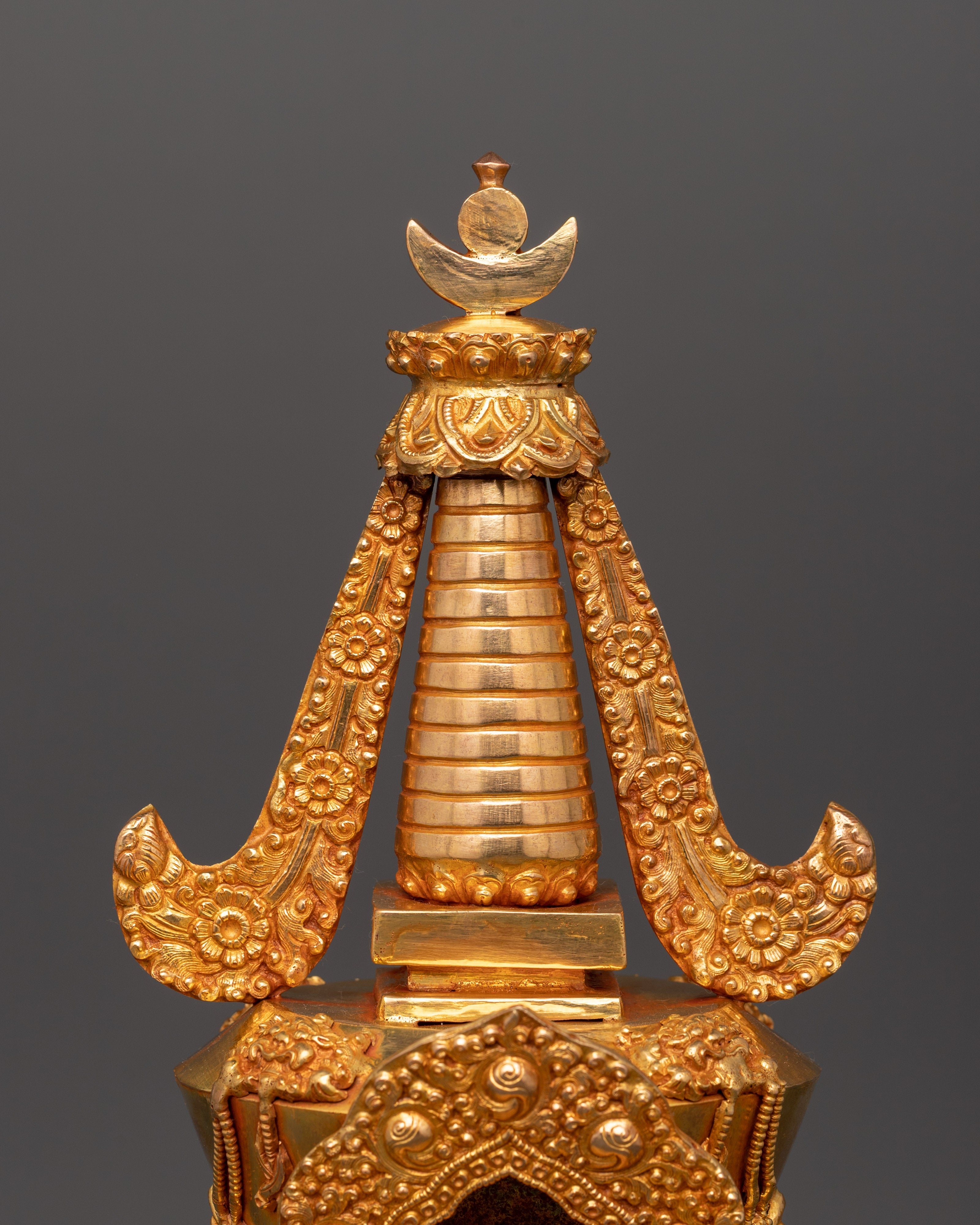 Beautiful Gold Plated Tibetan Stupa | Religious Buddhist Temple
