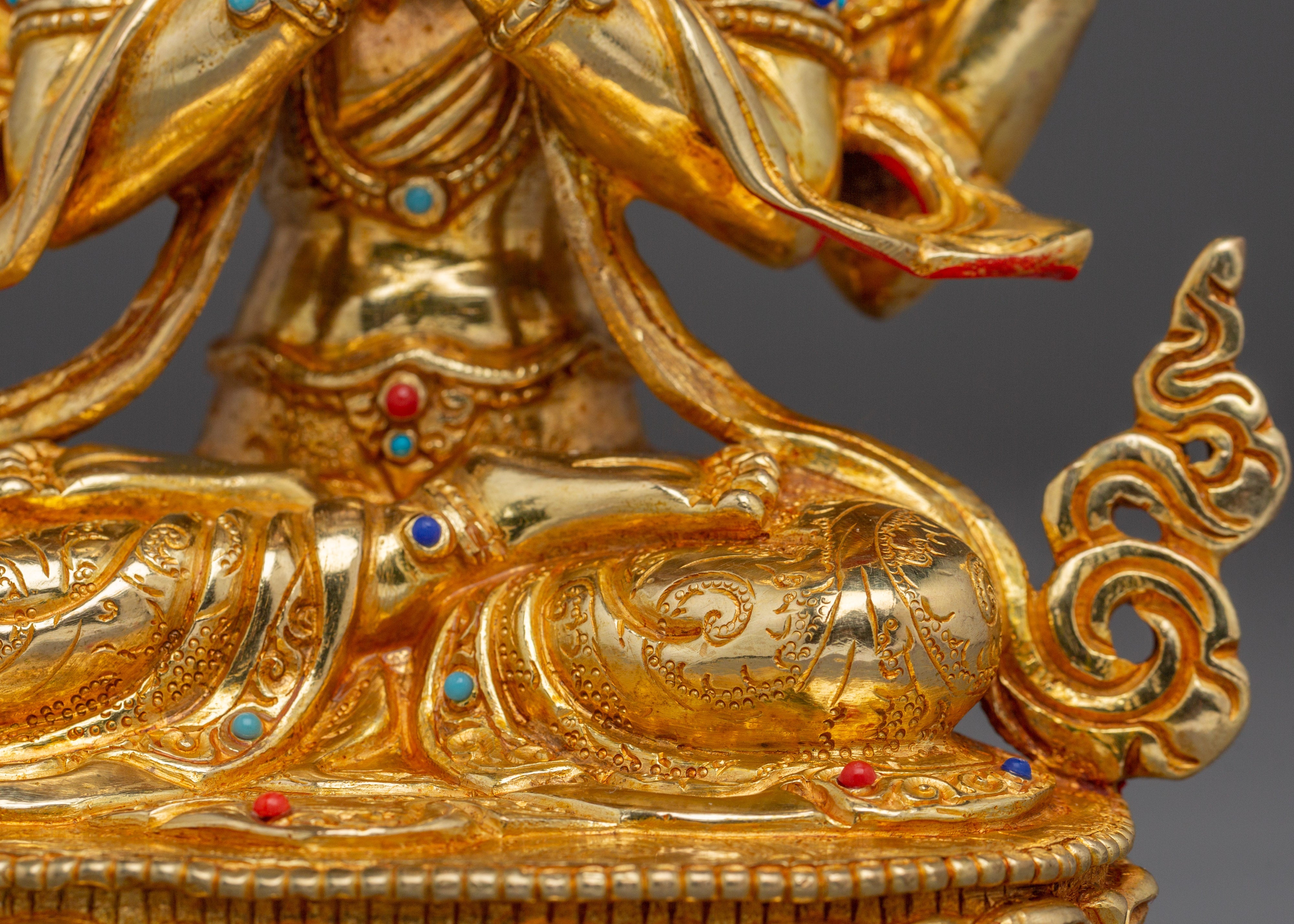 Bodhisattva of Kindness Chenrezig Figurine | Avalokiteshvara Artwork